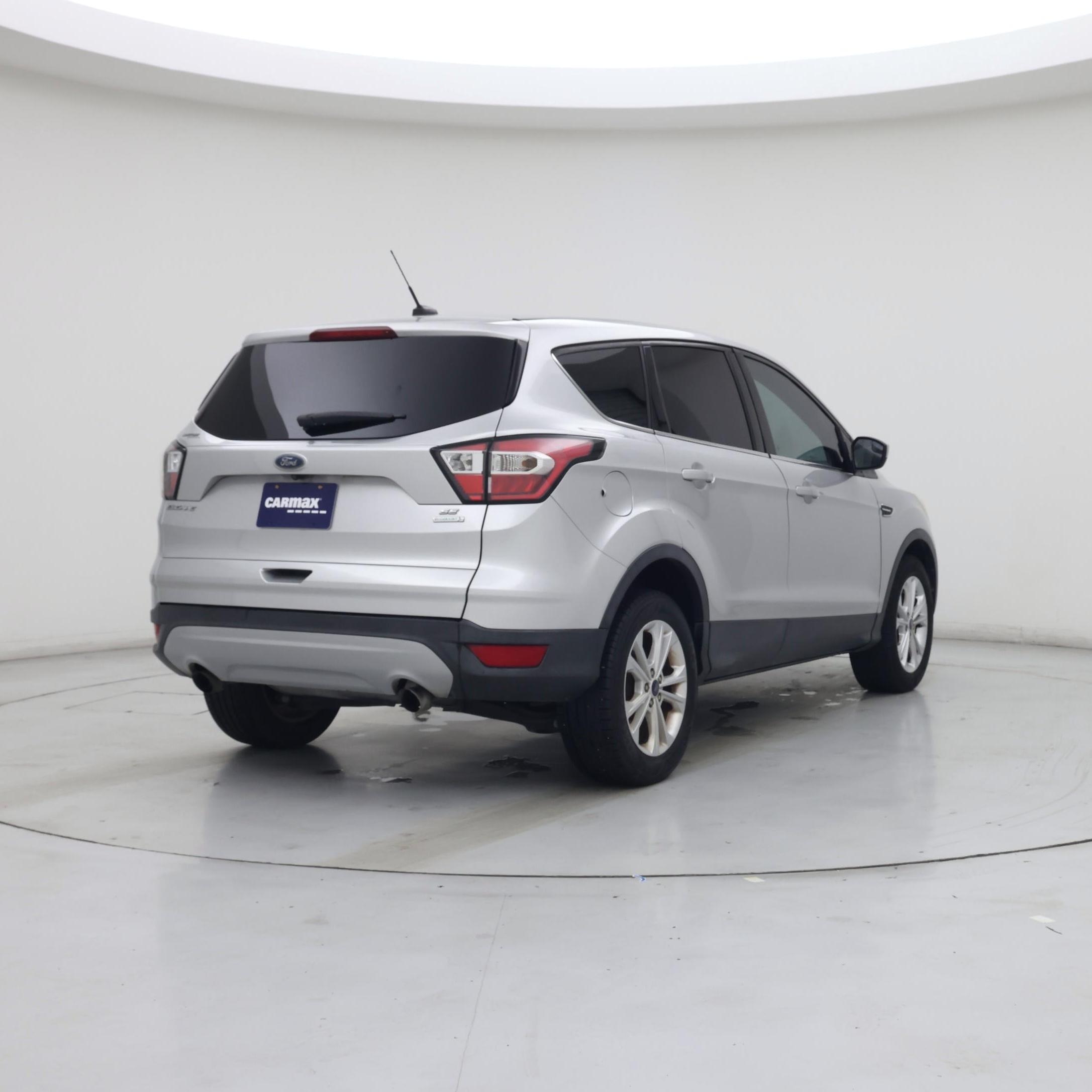 Thumbnail: 2017 Ford Escape - 8