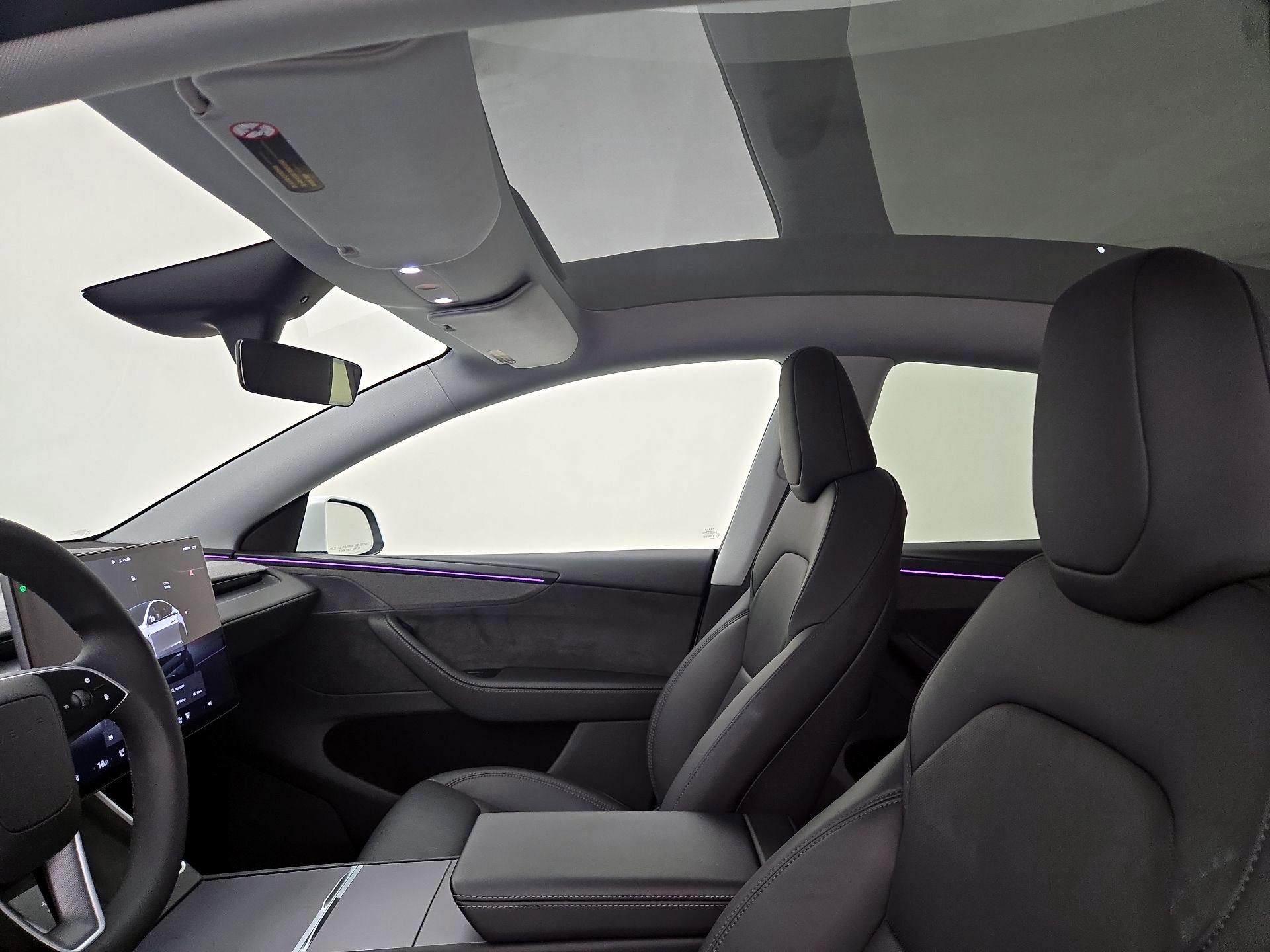 Thumbnail: 2026 Tesla Model Y - 17