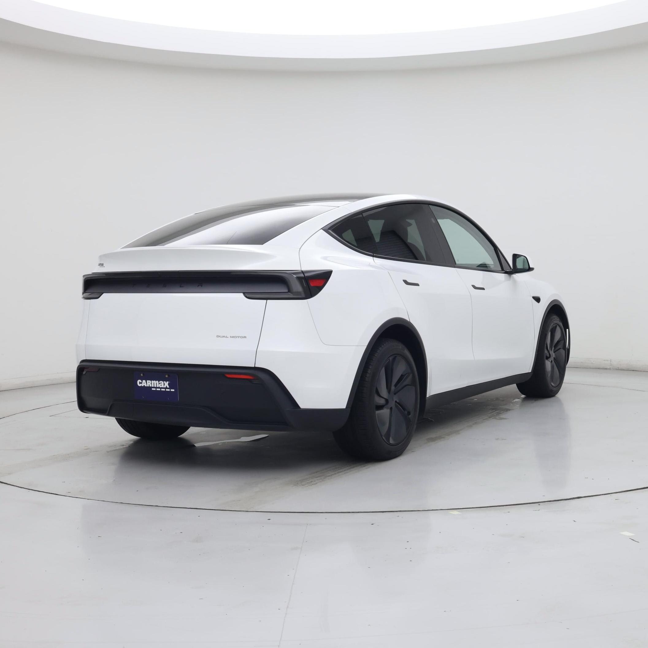 Thumbnail: 2026 Tesla Model Y - 8