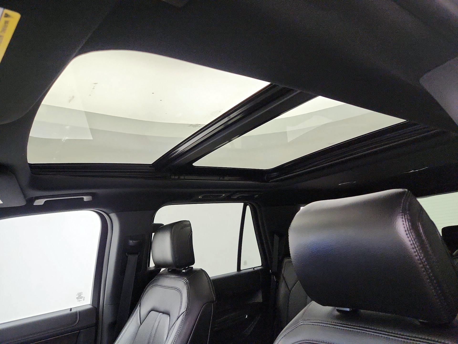 Thumbnail: 2019 Ford Expedition - 18