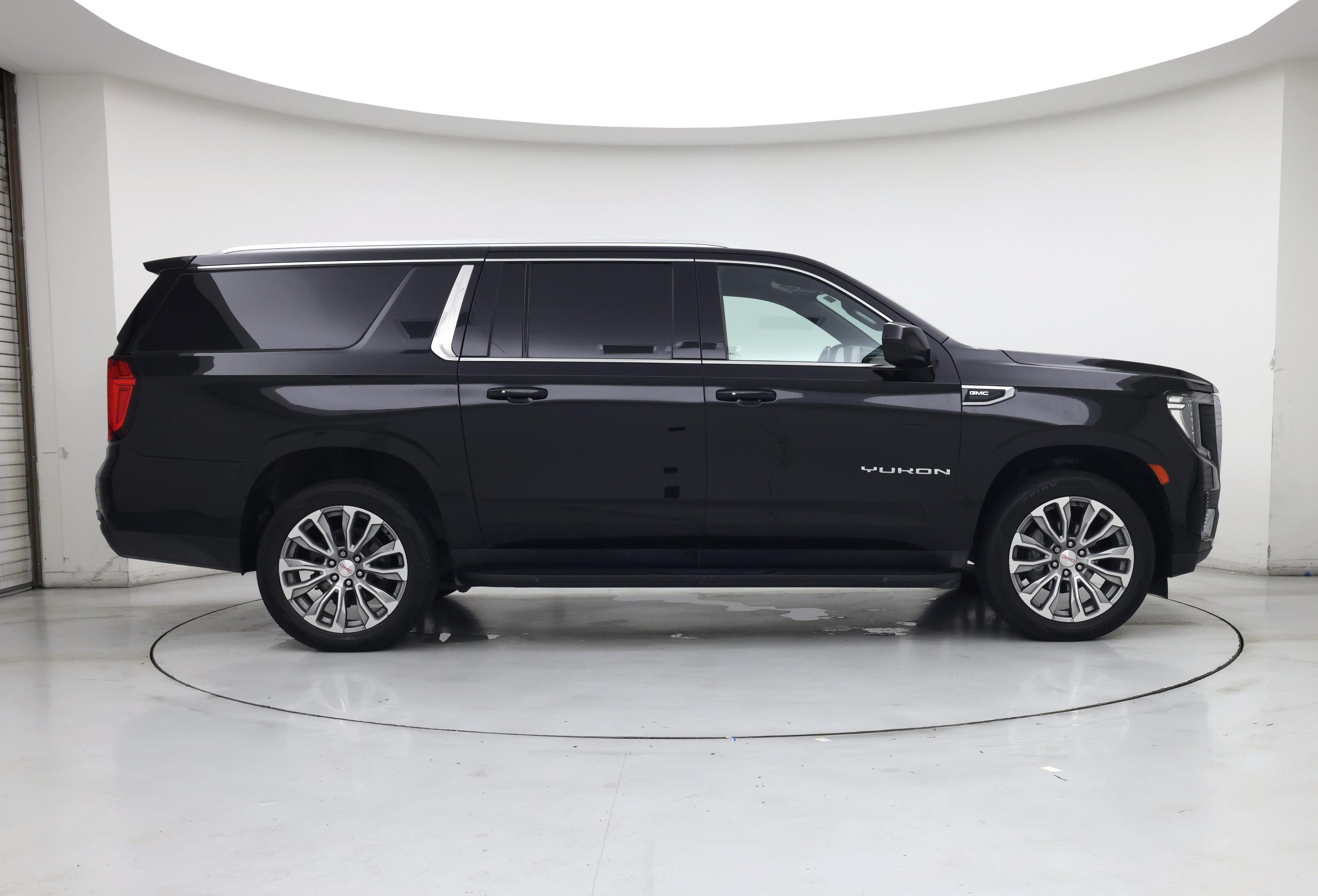Thumbnail: 2022 GMC Yukon XL - 7