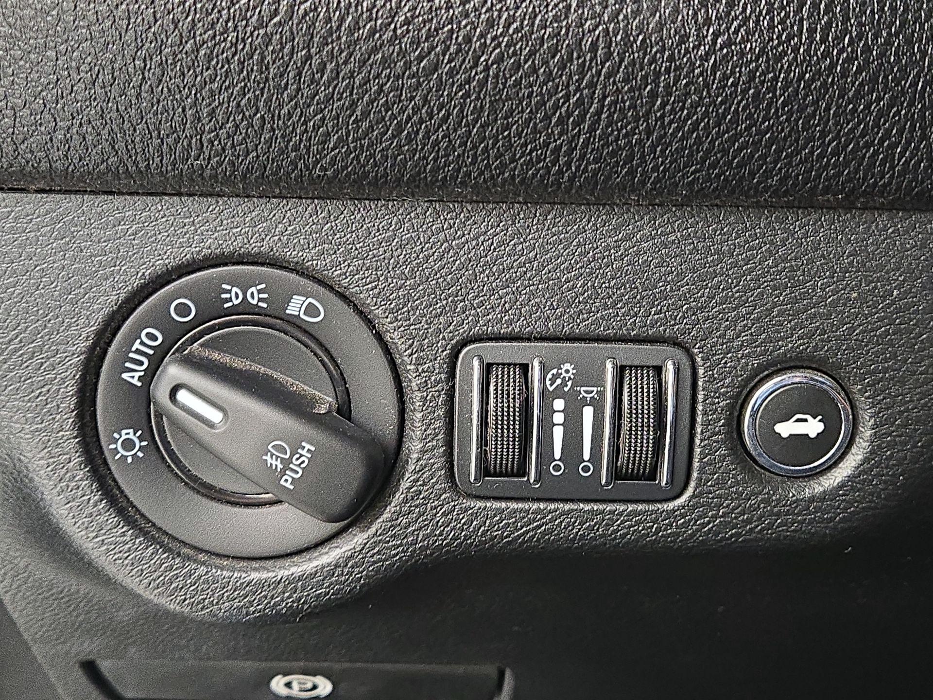 Thumbnail: 2016 Dodge Challenger - 13