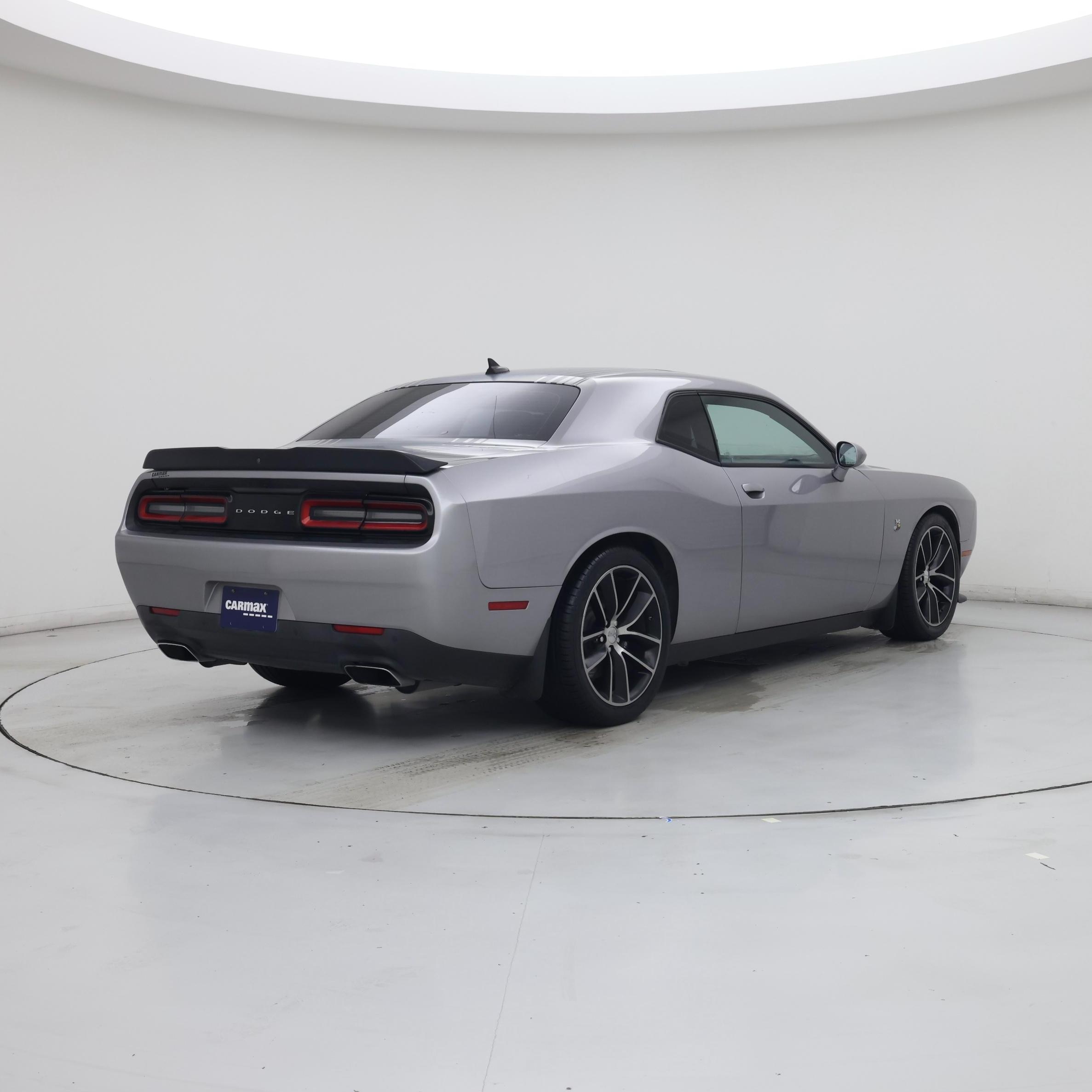 Thumbnail: 2016 Dodge Challenger - 8