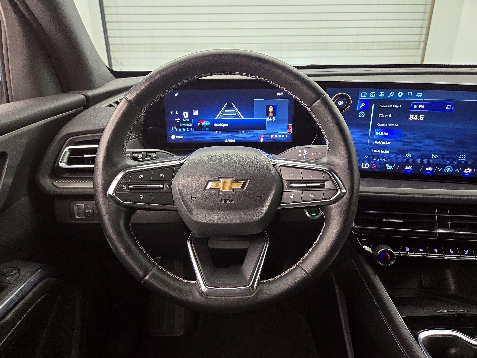 Thumbnail: 2025 Chevrolet Traverse - 10