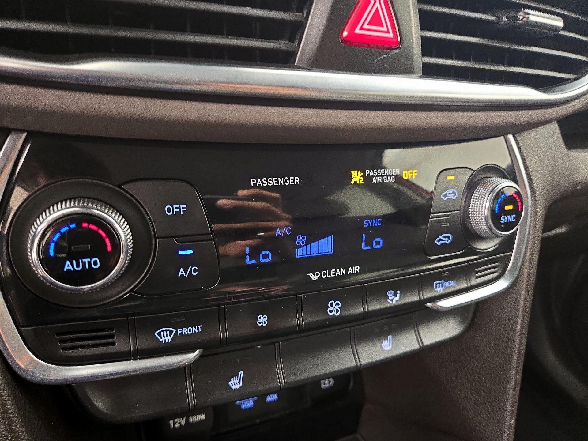 Thumbnail: 2019 Hyundai Santa Fe - 16