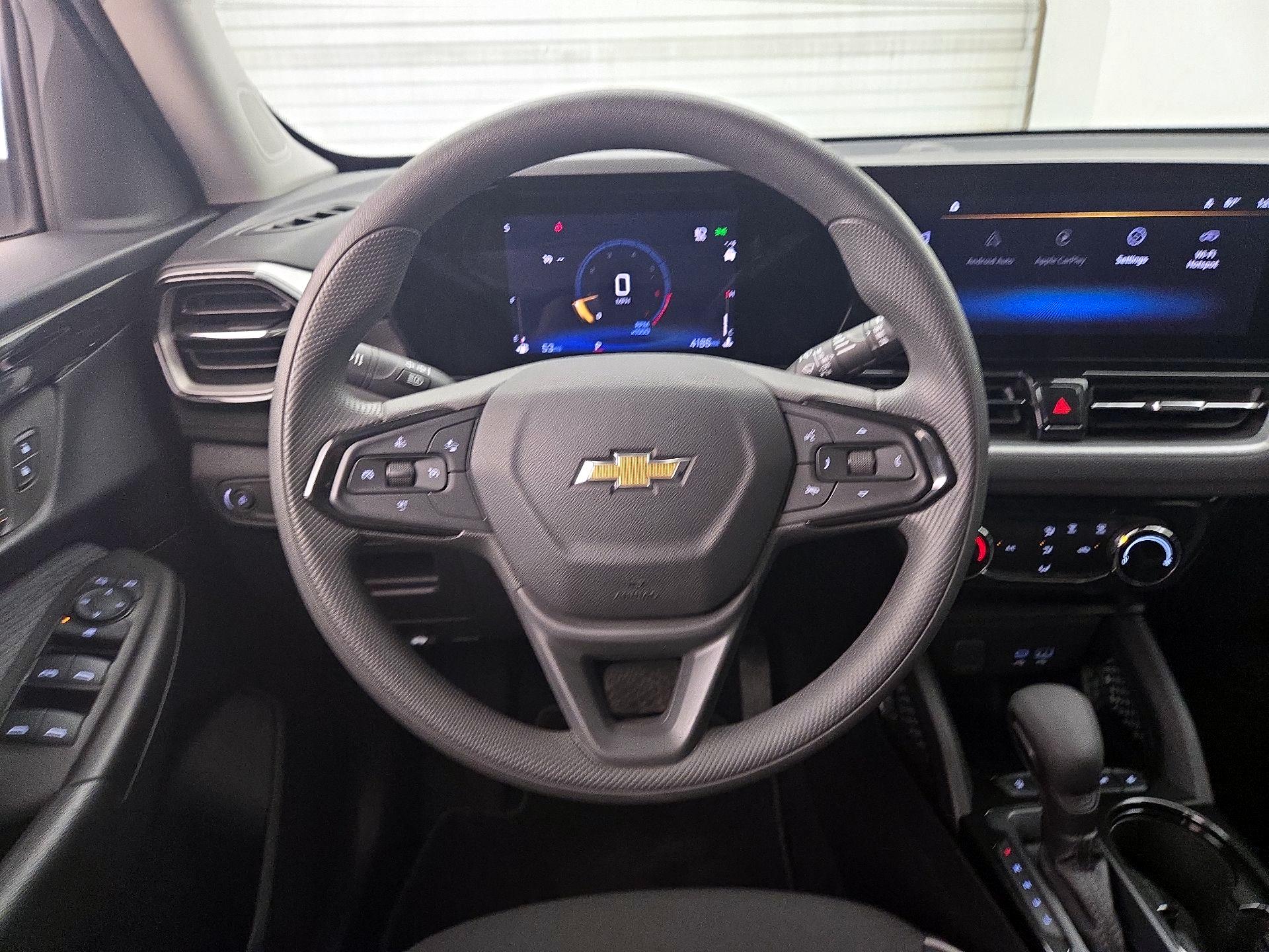 Thumbnail: 2026 Chevrolet TrailBlazer - 10