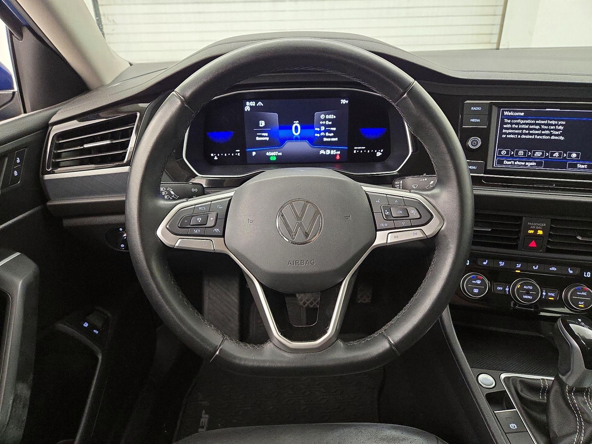 Thumbnail: 2022 Volkswagen Jetta - 10
