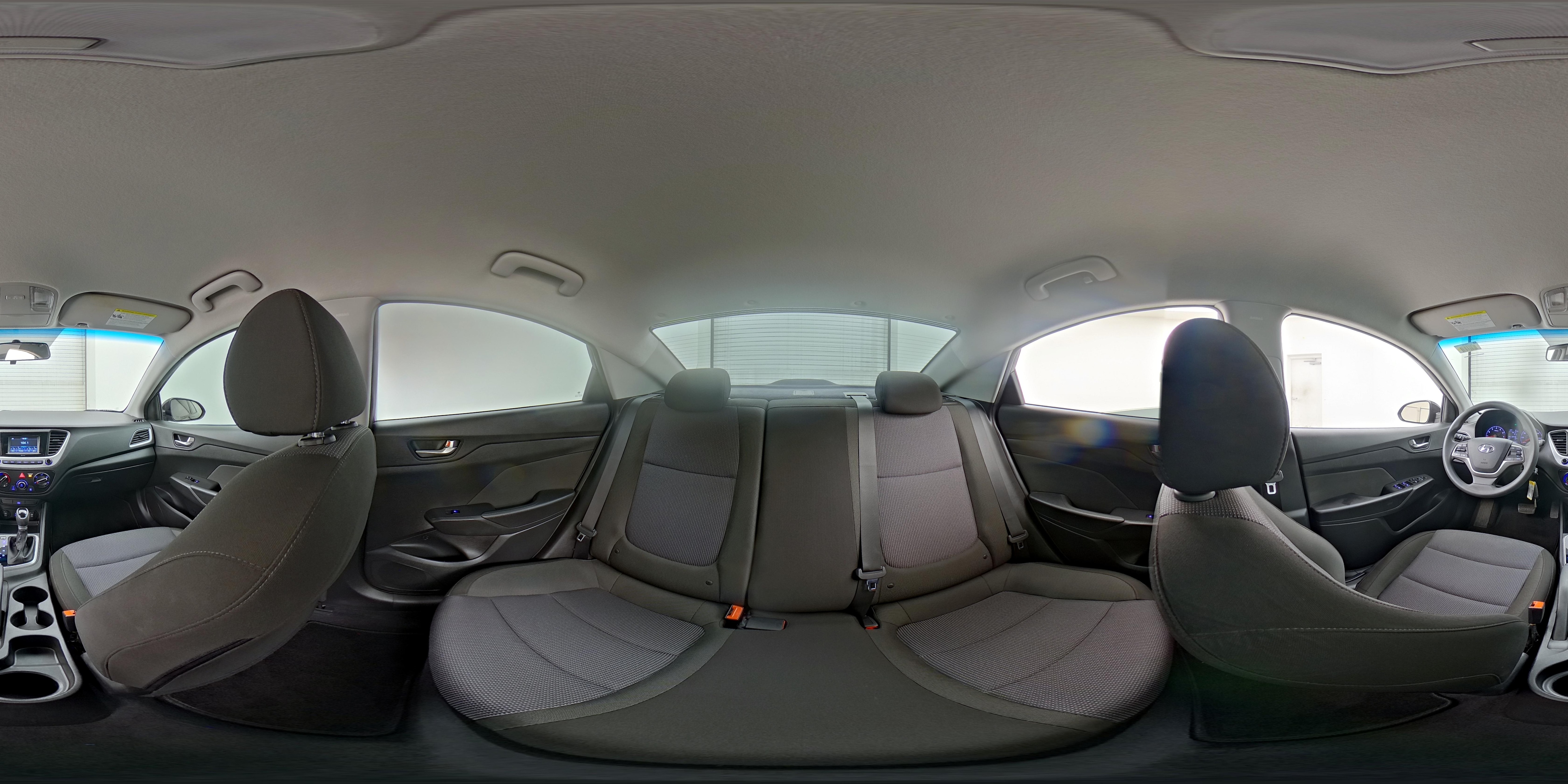 2022 Hyundai Accent SE - Photo 25