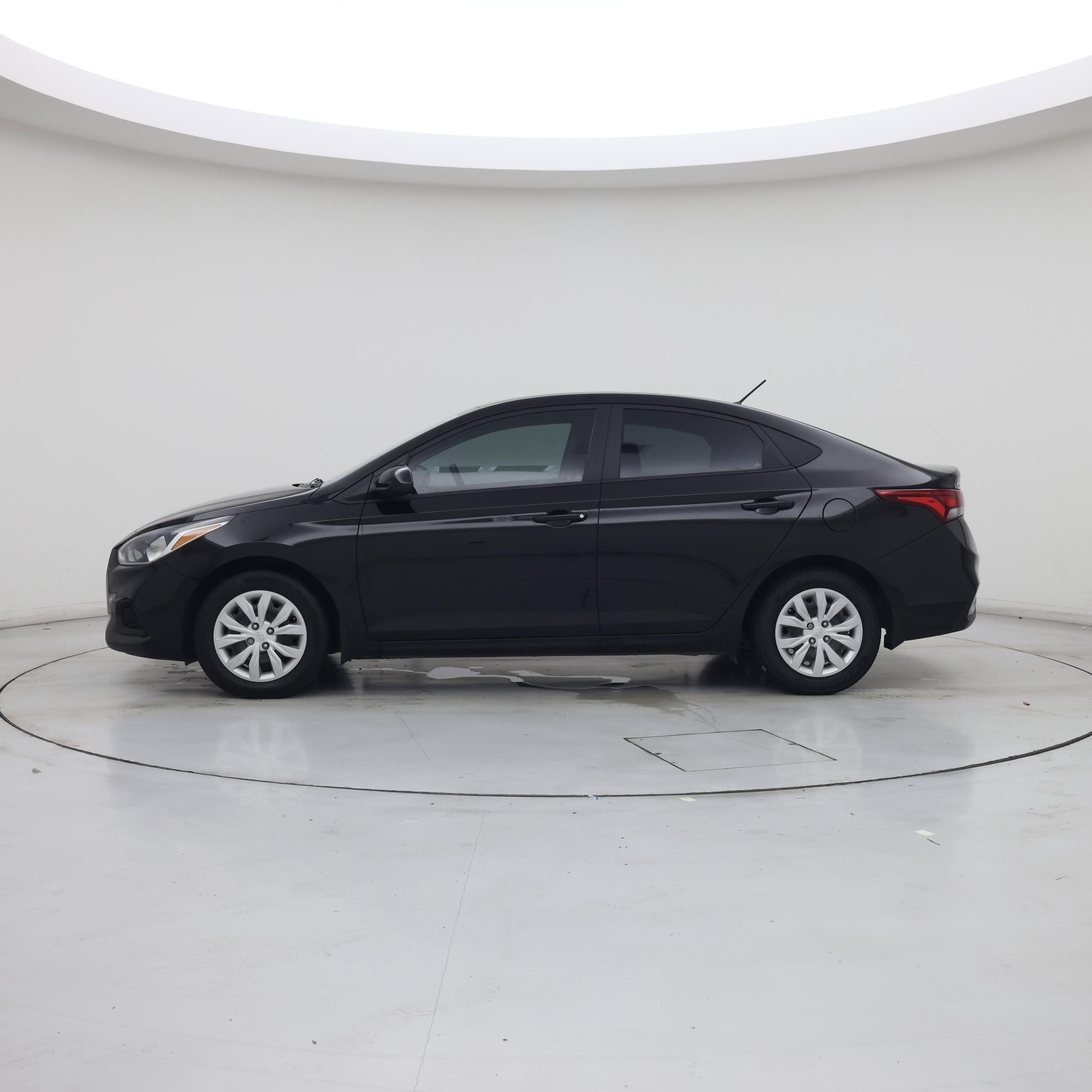 Thumbnail: 2022 Hyundai Accent - 3