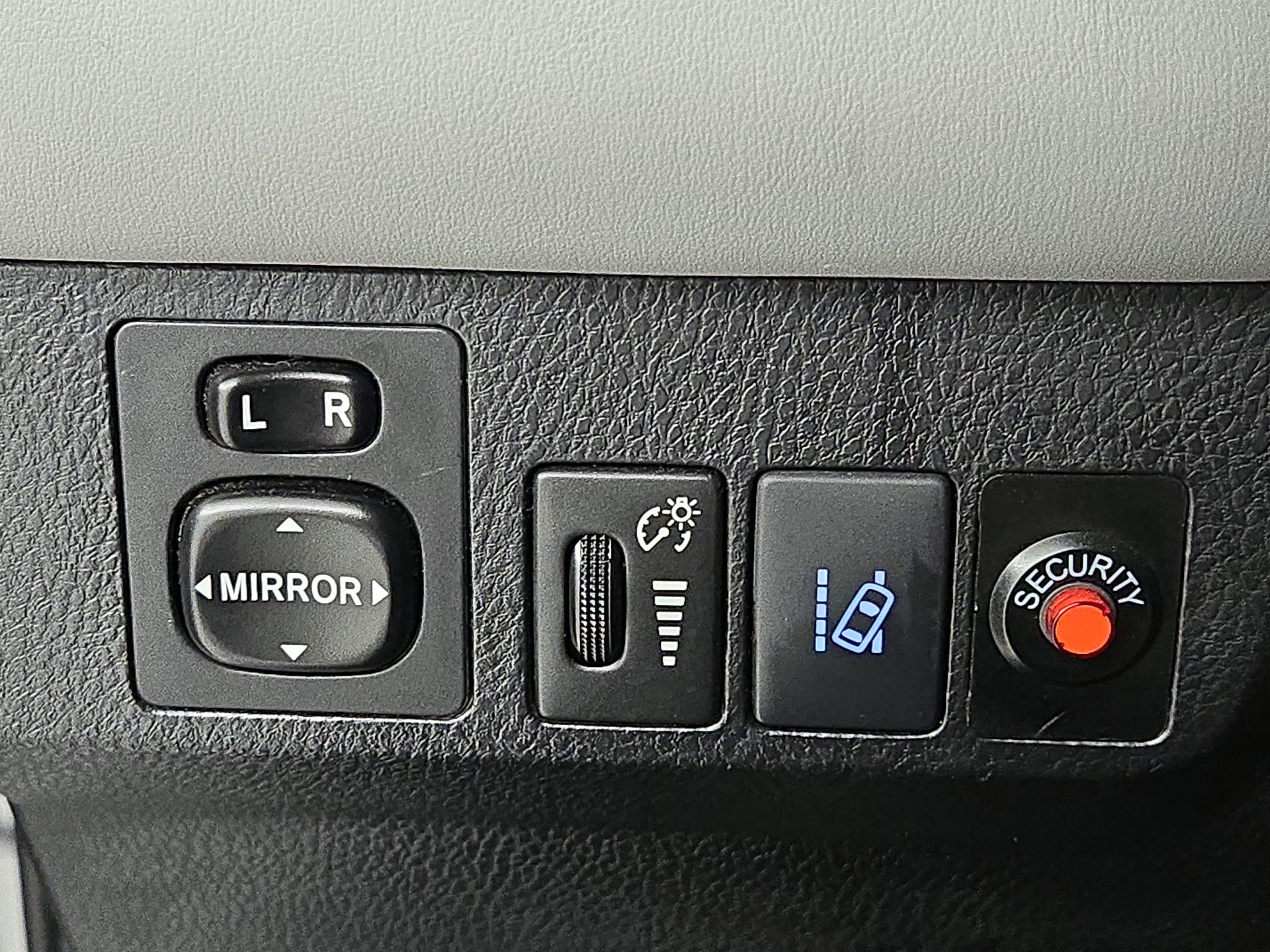 Thumbnail: 2017 Toyota RAV4 - 13