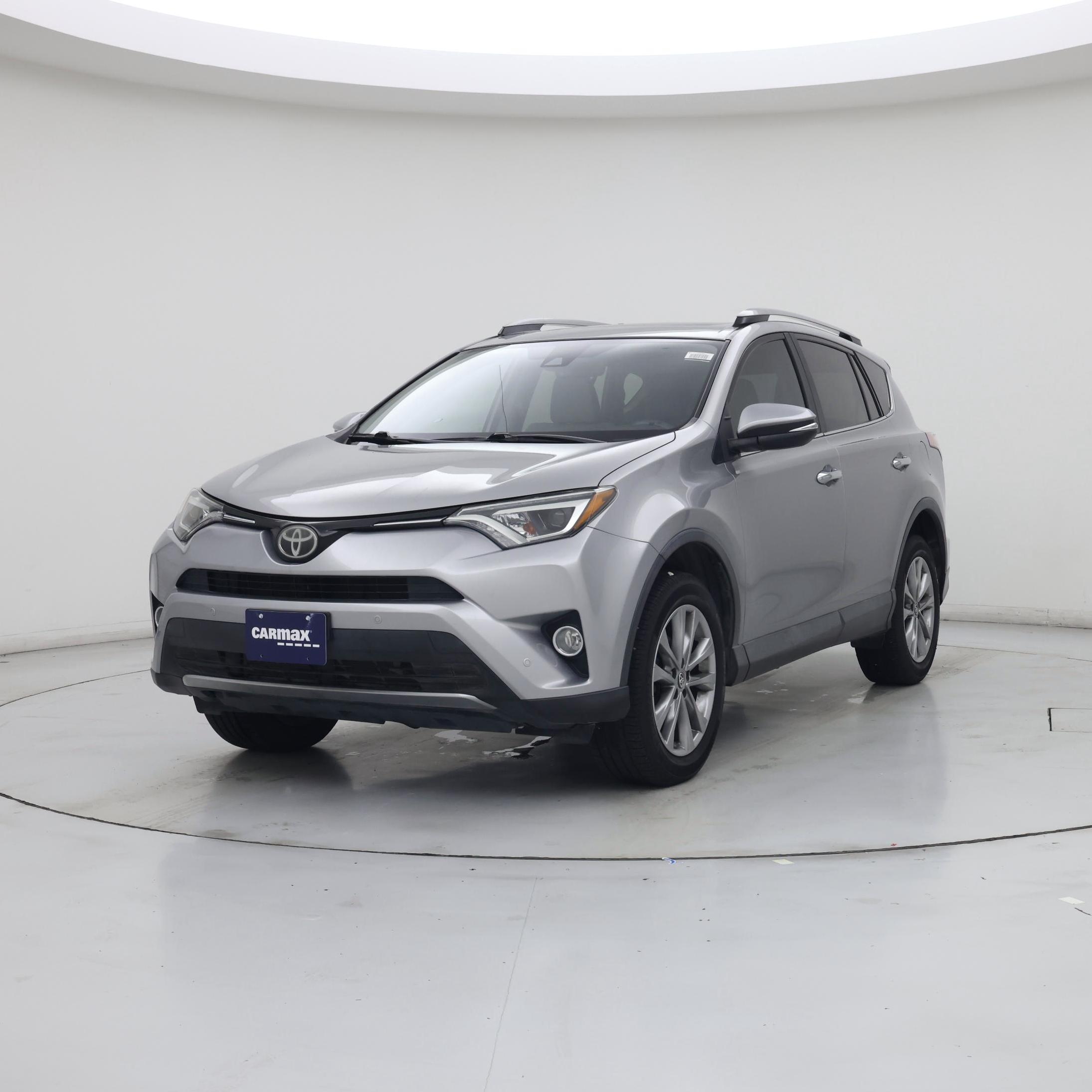 Thumbnail: 2017 Toyota RAV4 - 4
