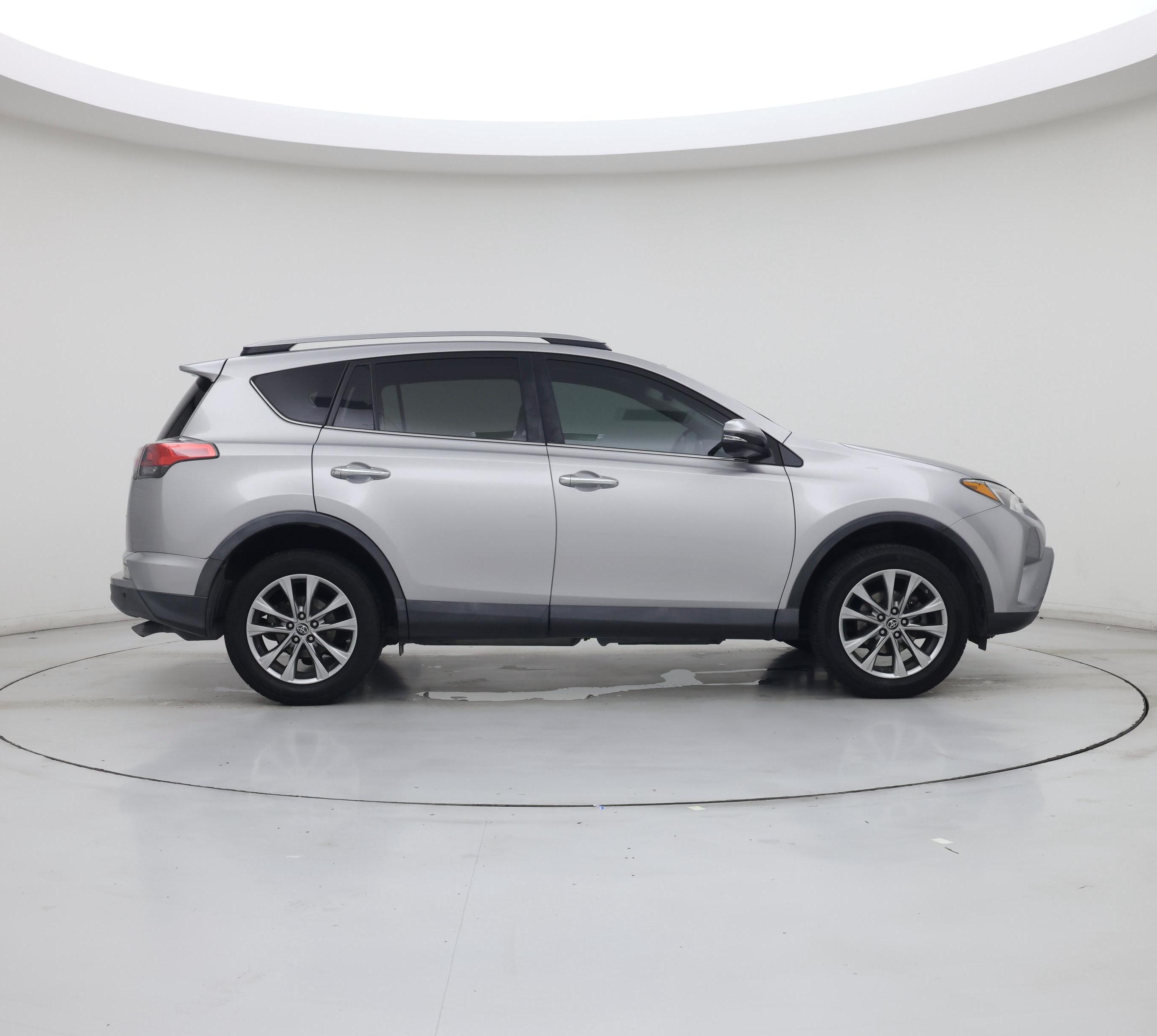 Thumbnail: 2017 Toyota RAV4 - 7