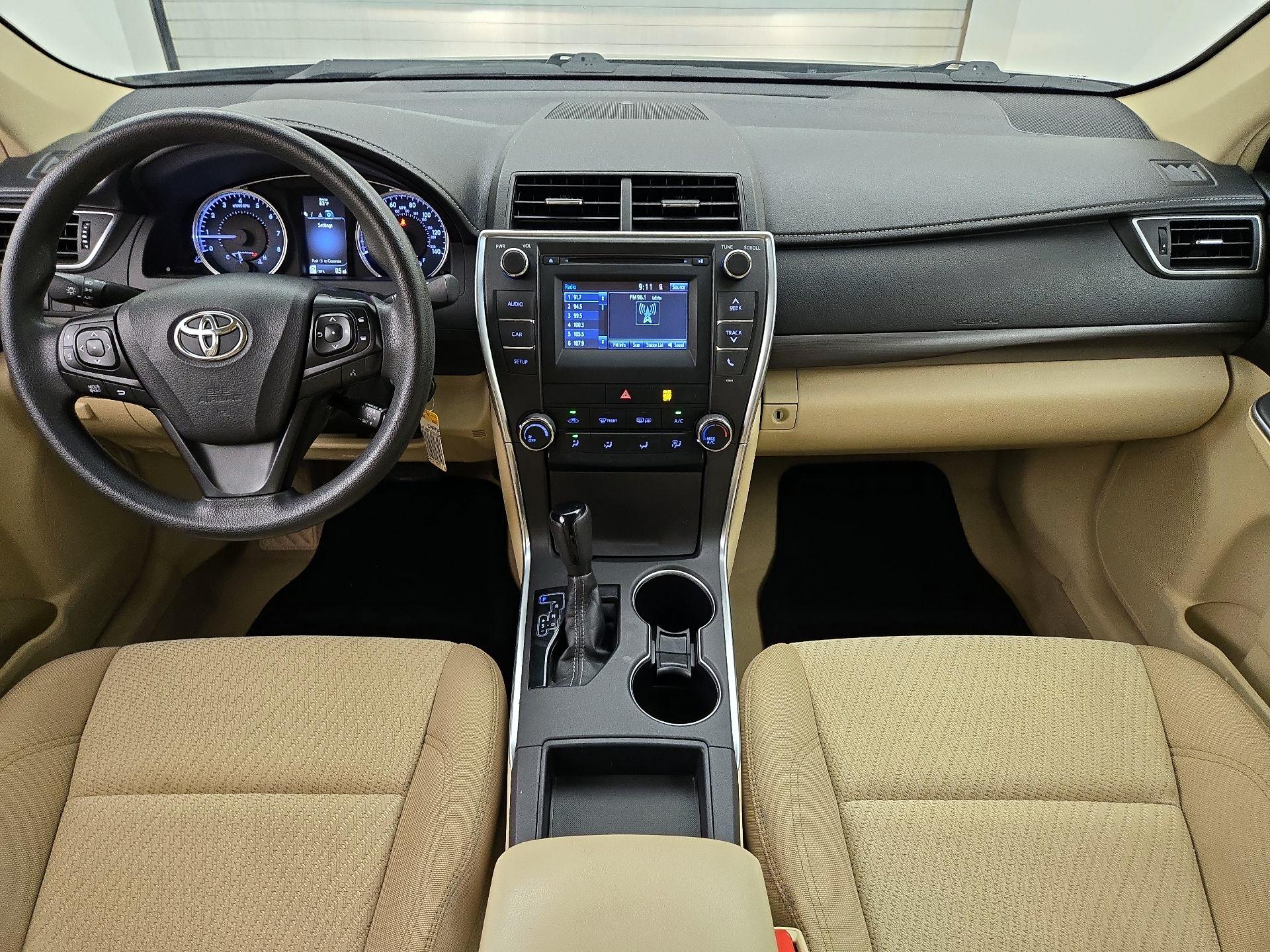 Thumbnail: 2016 Toyota Camry - 9