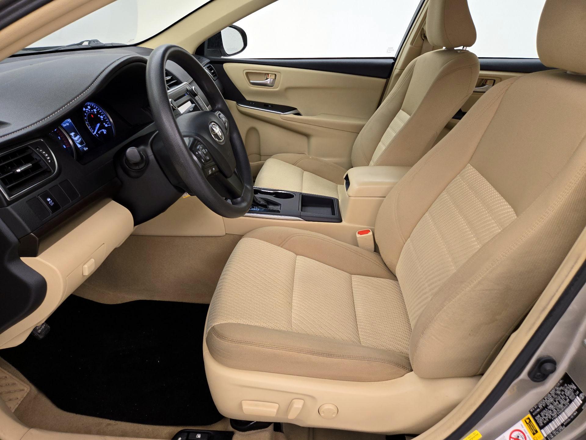 Thumbnail: 2016 Toyota Camry - 11