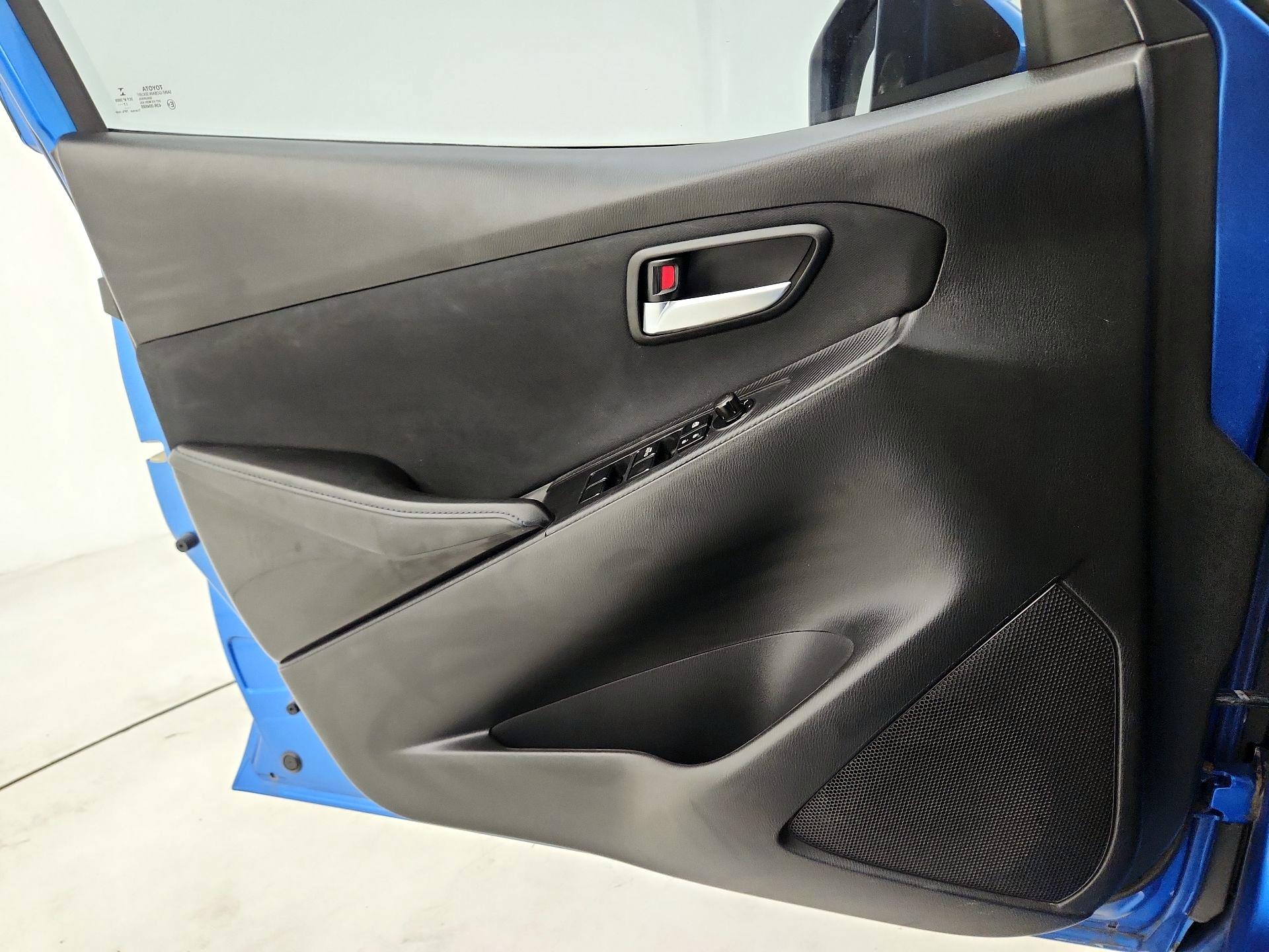 Thumbnail: 2018 Toyota Yaris iA - 12