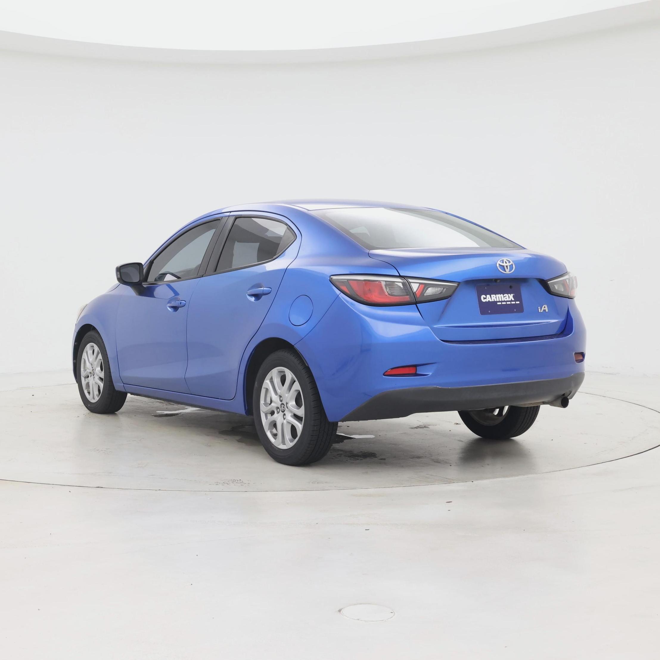 Thumbnail: 2018 Toyota Yaris iA - 2