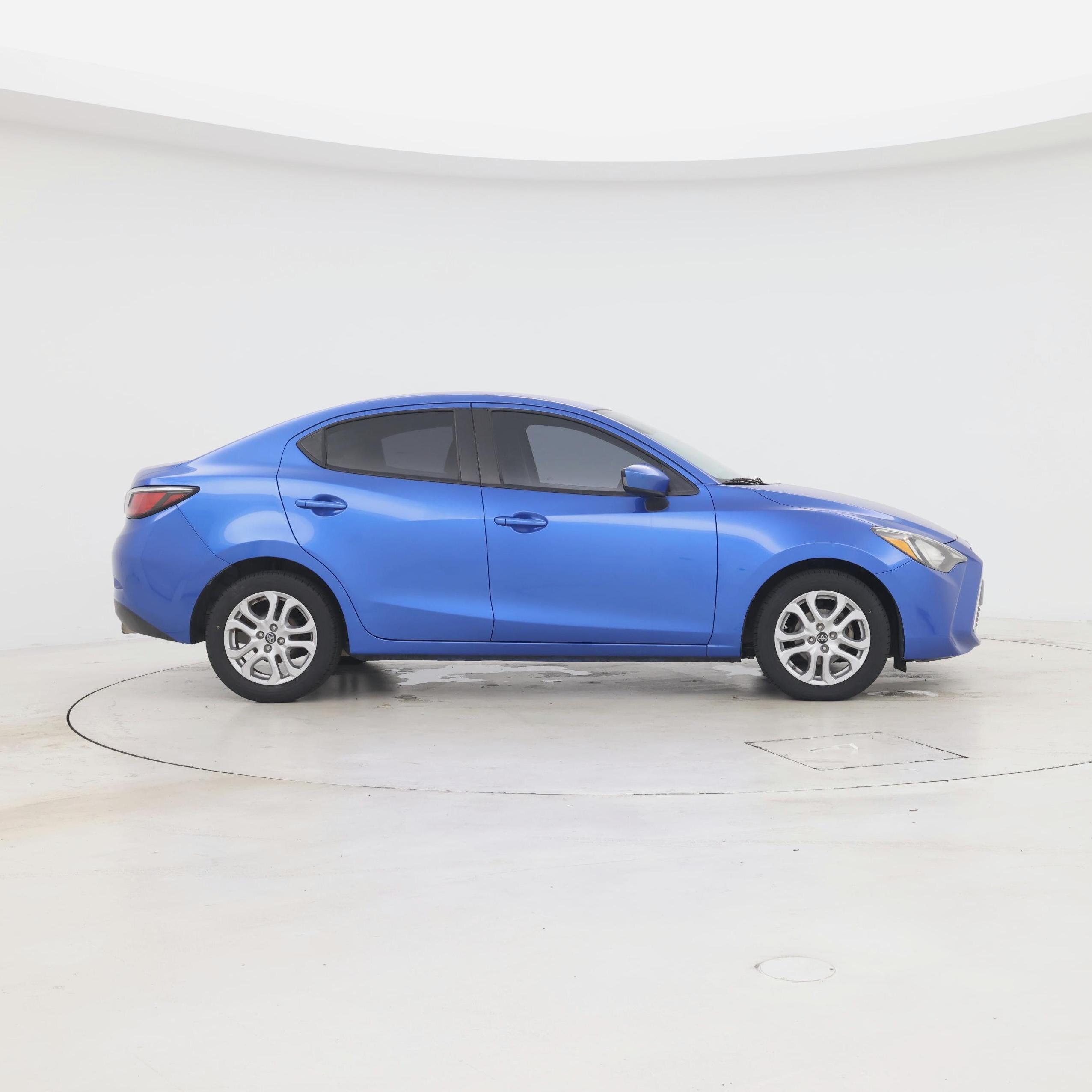 Thumbnail: 2018 Toyota Yaris iA - 7