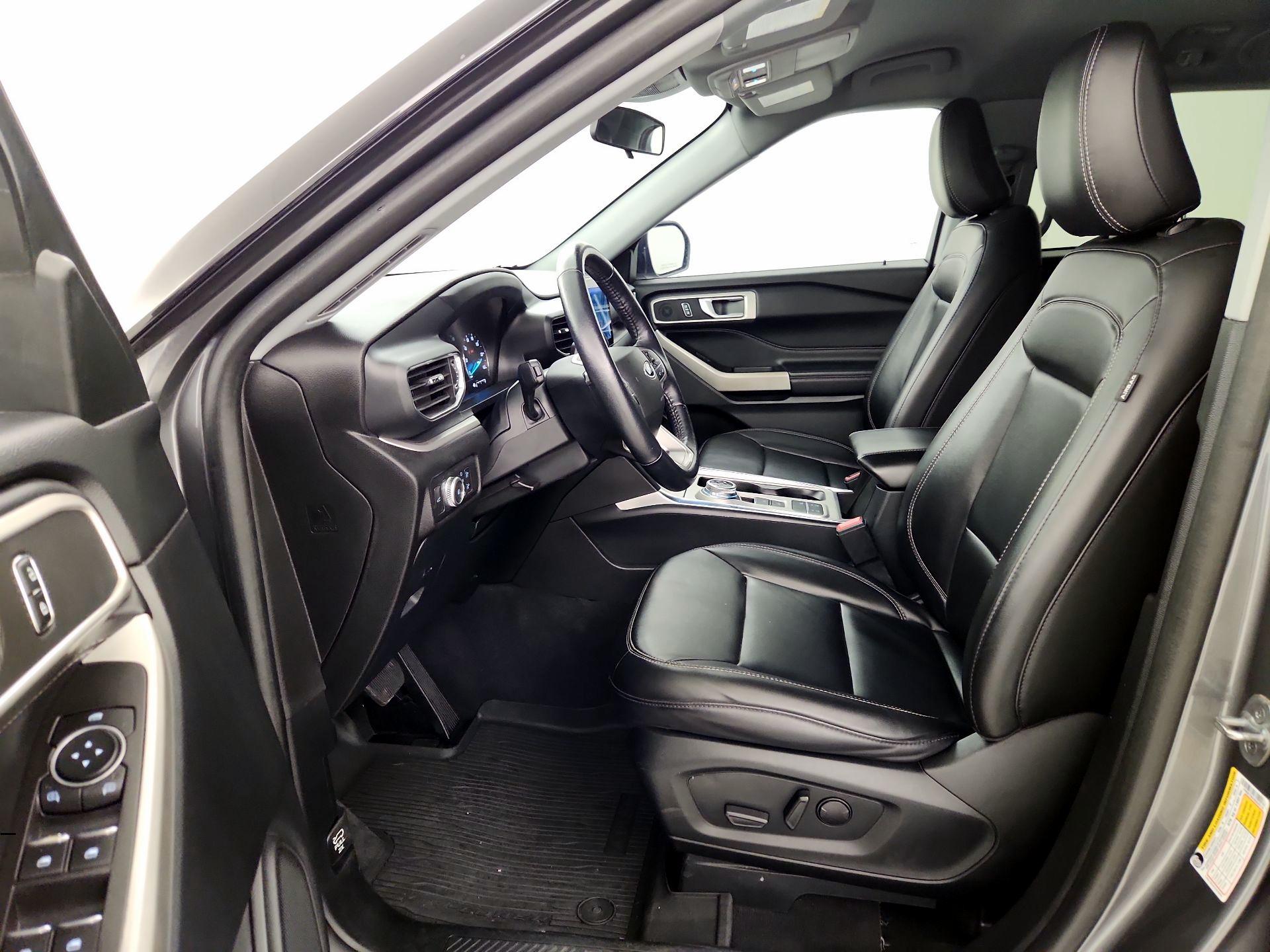 Thumbnail: 2022 Ford Explorer - 11