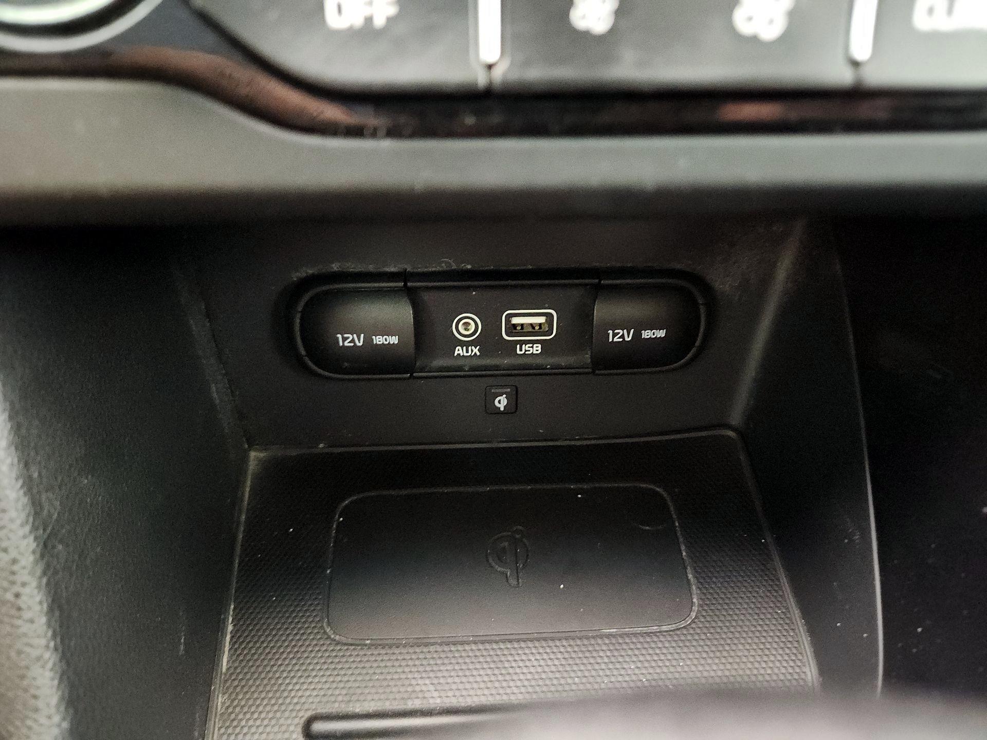 Thumbnail: 2018 Kia Niro - 19