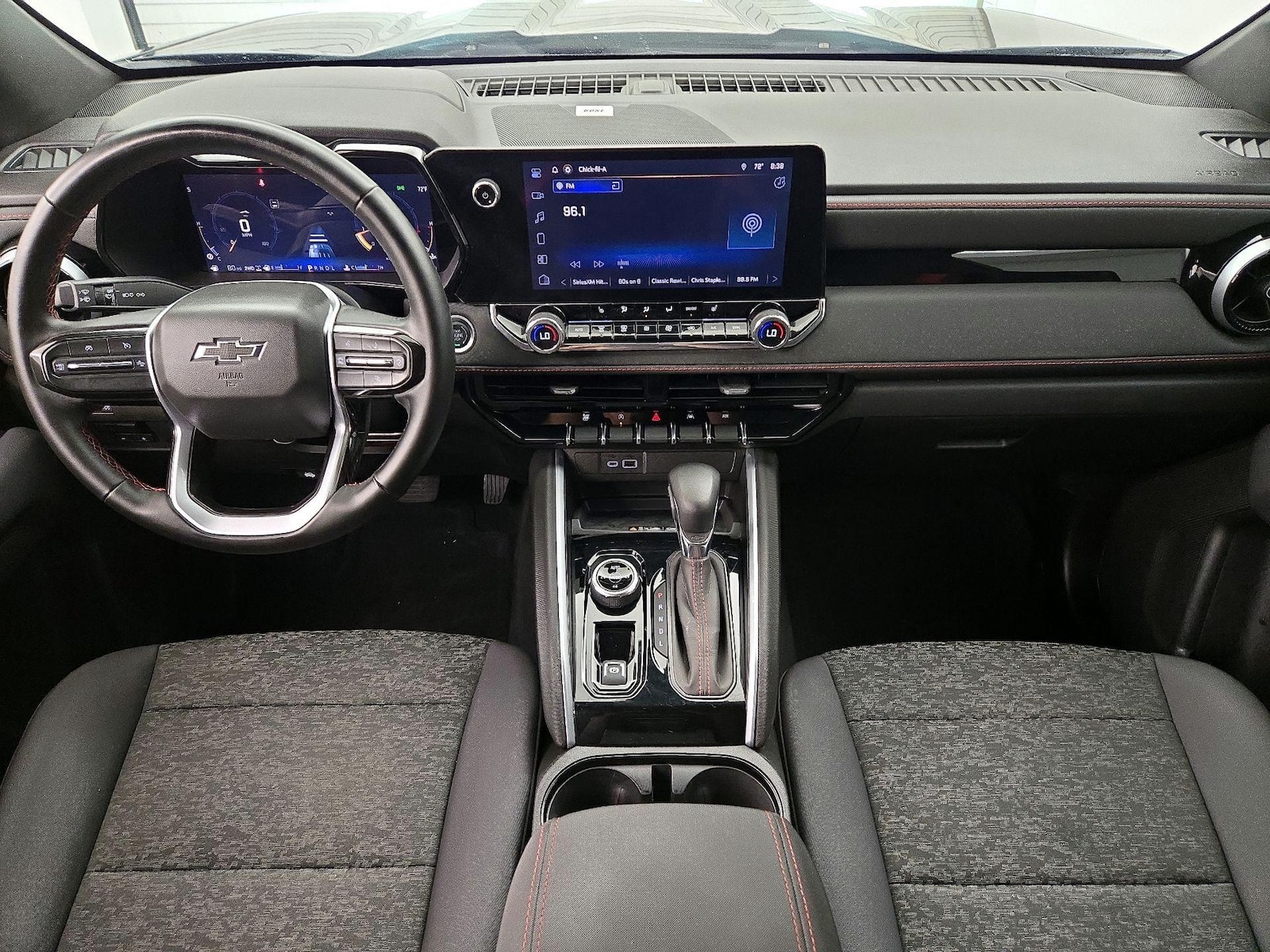 2025 Chevrolet Colorado Z71 - Photo 10