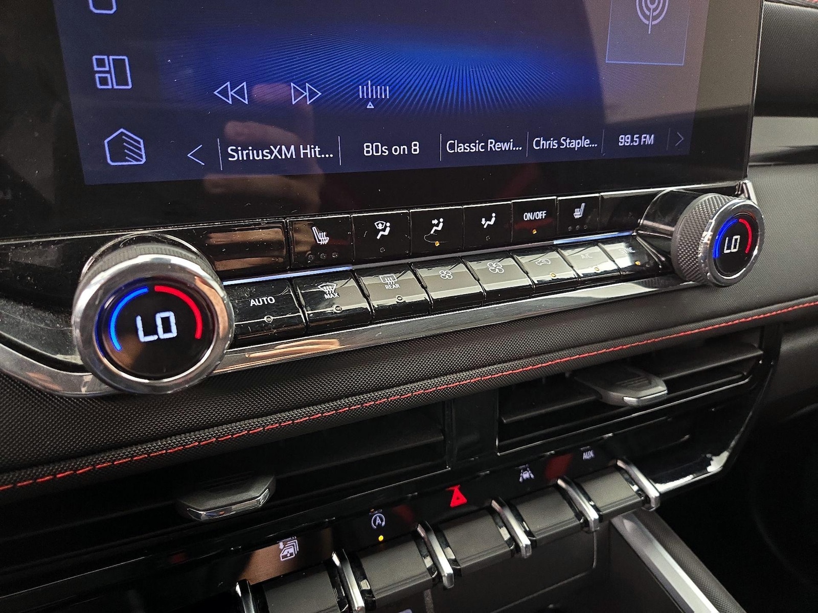 2025 Chevrolet Colorado Z71 - Photo 17
