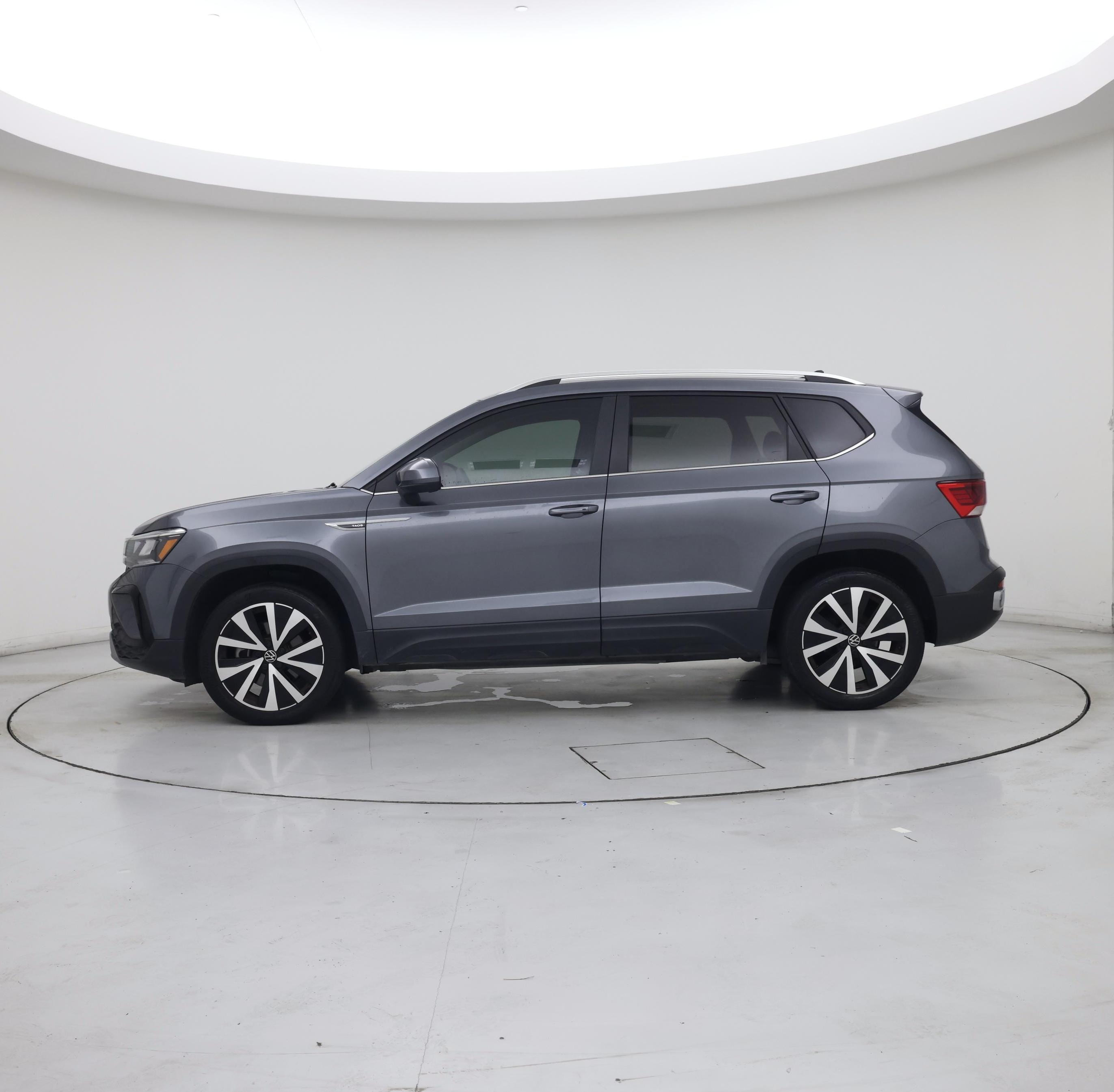 Thumbnail: 2022 Volkswagen Taos - 3