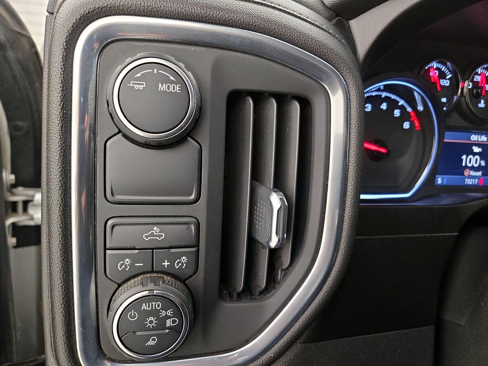 Thumbnail: 2021 Chevrolet Silverado 1500 - 13