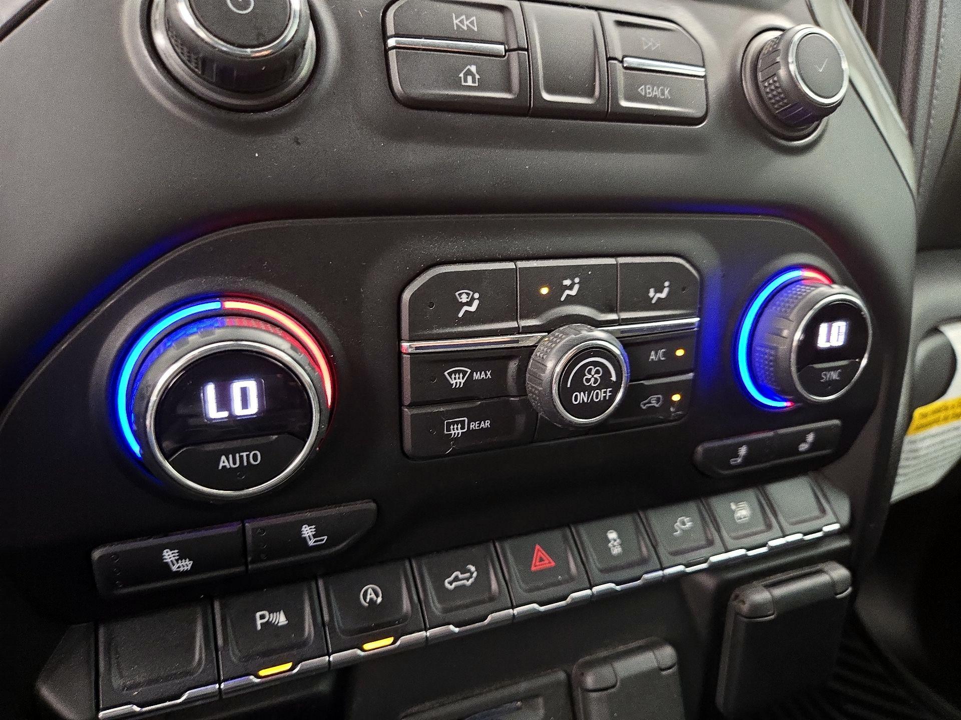 Thumbnail: 2021 Chevrolet Silverado 1500 - 16