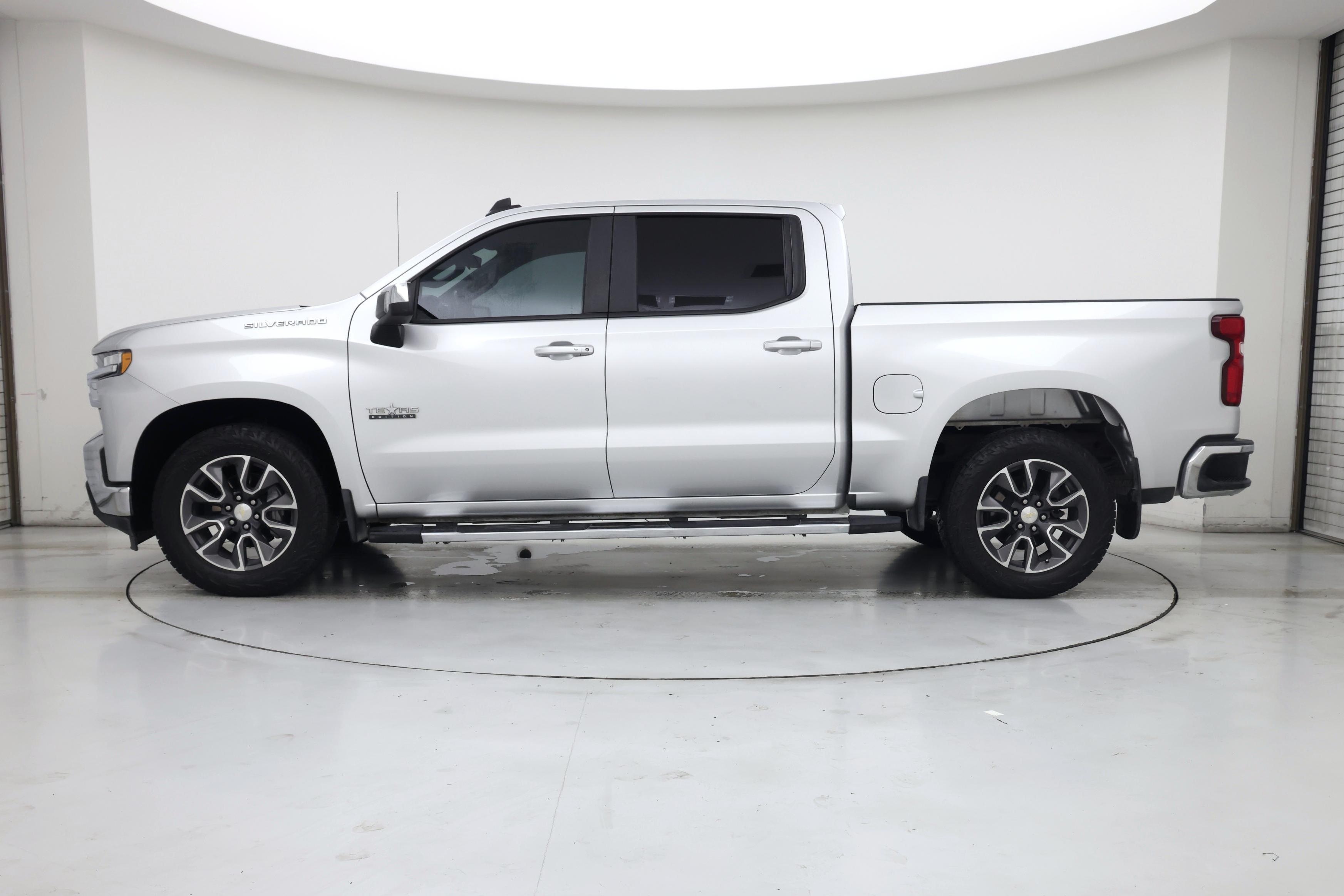 Thumbnail: 2021 Chevrolet Silverado 1500 - 3