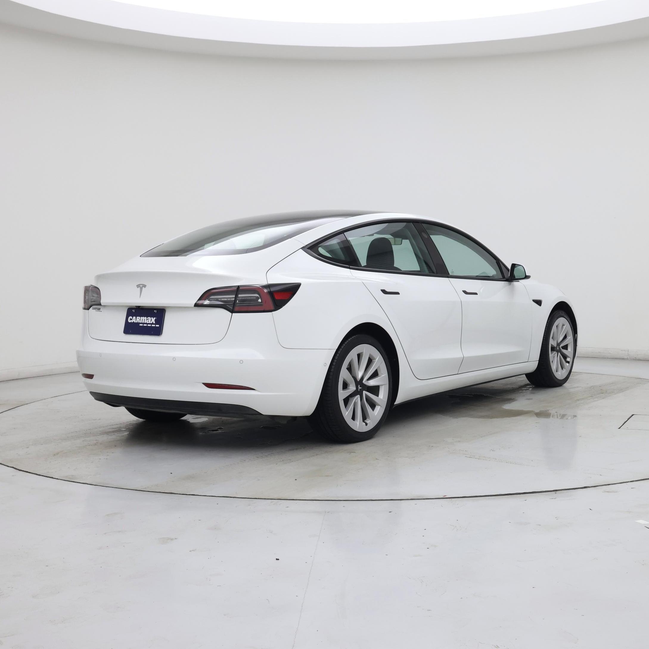 Thumbnail: 2021 Tesla Model 3 - 8