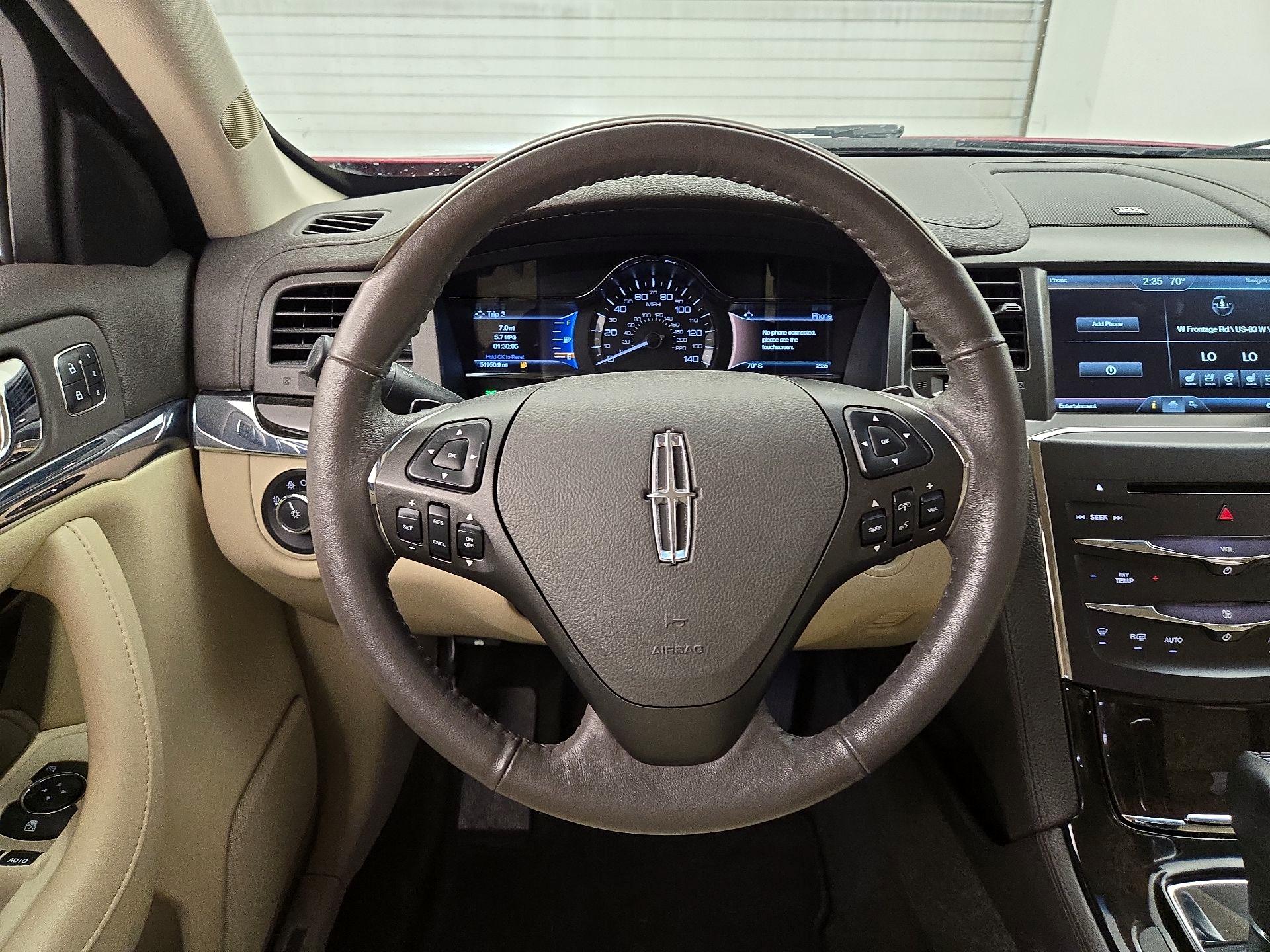 Thumbnail: 2015 Lincoln MKS - 10