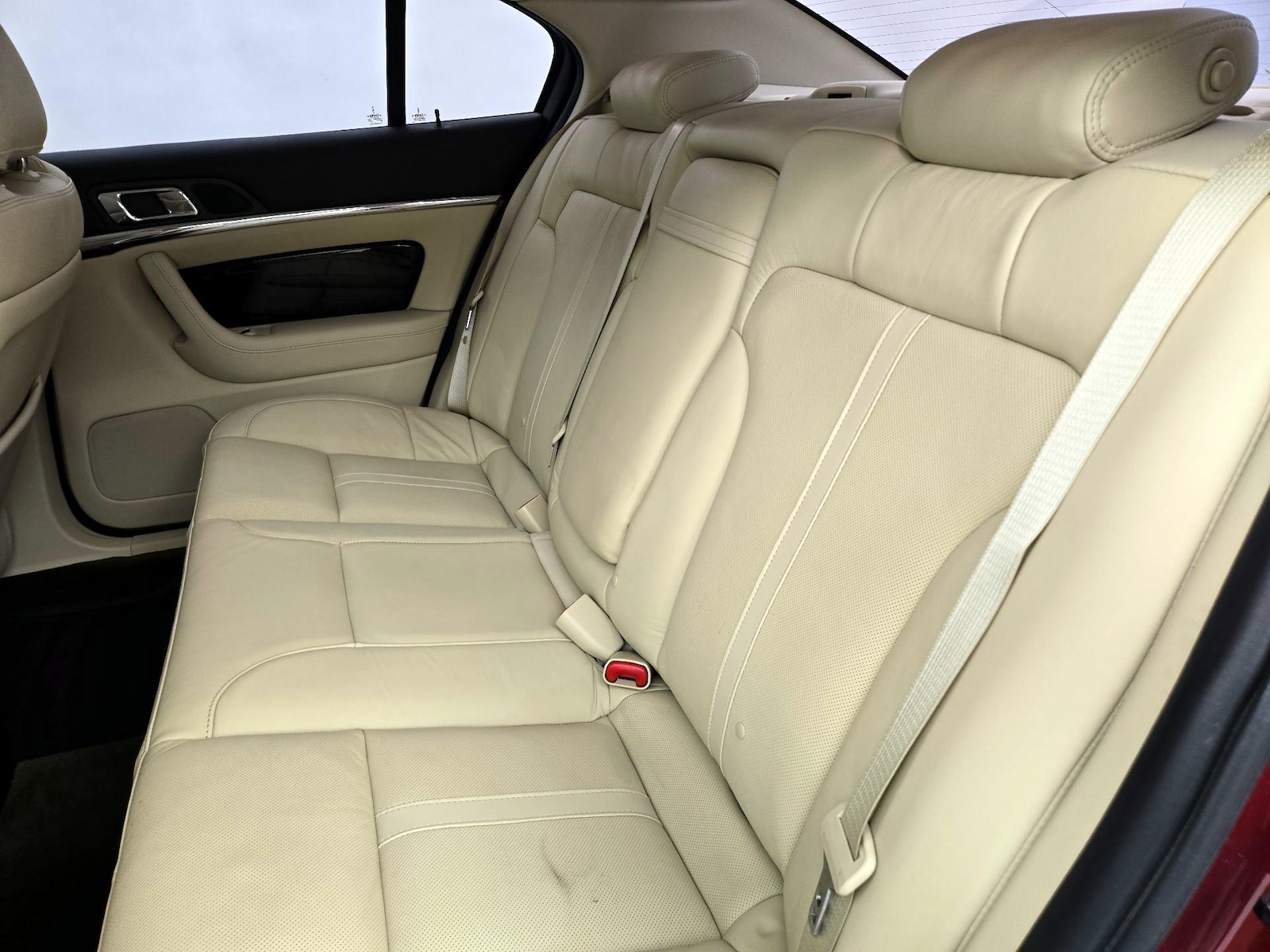 2015 Lincoln MKS Base - Photo 20