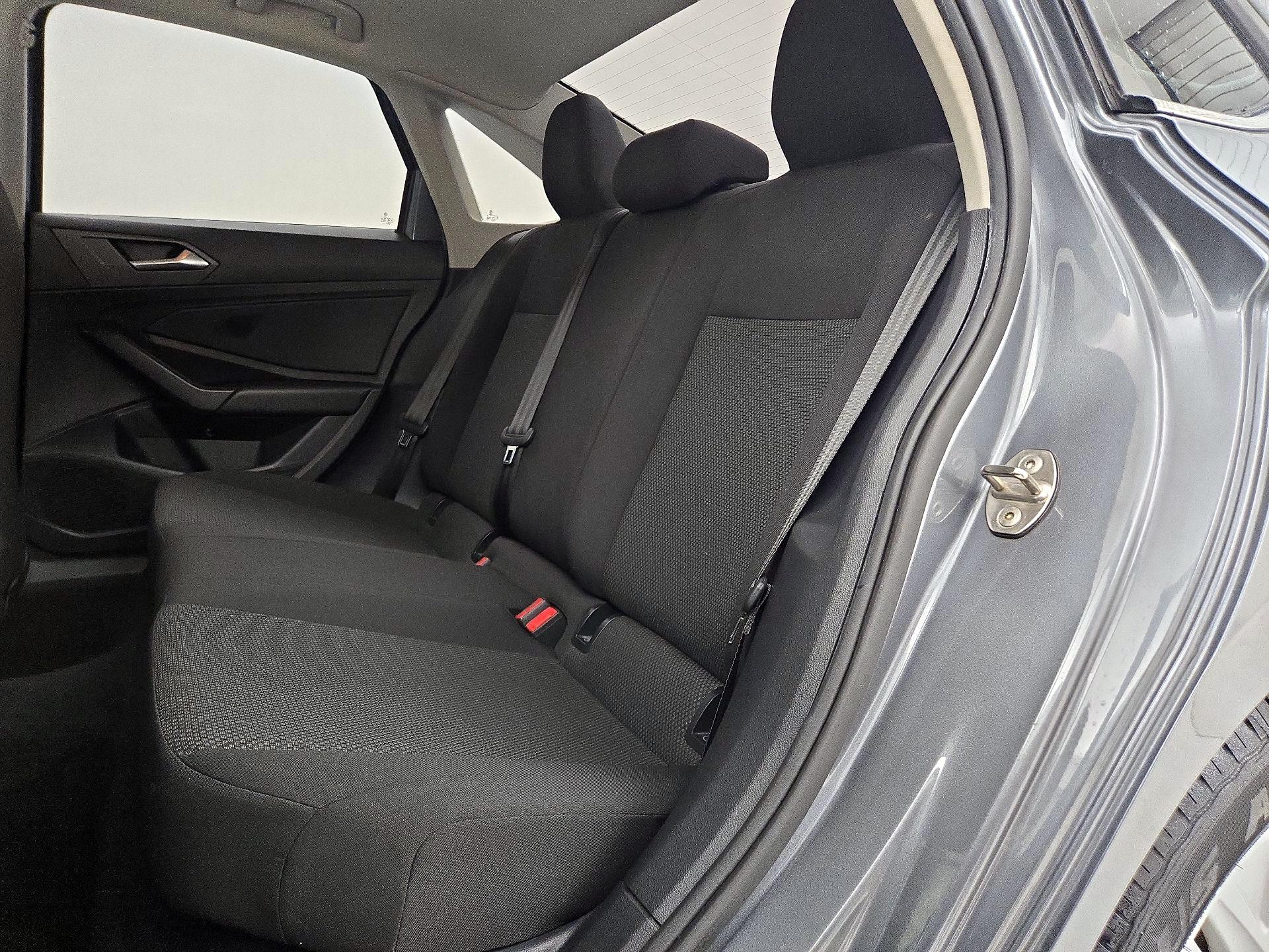 Thumbnail: 2019 Volkswagen Jetta - 19