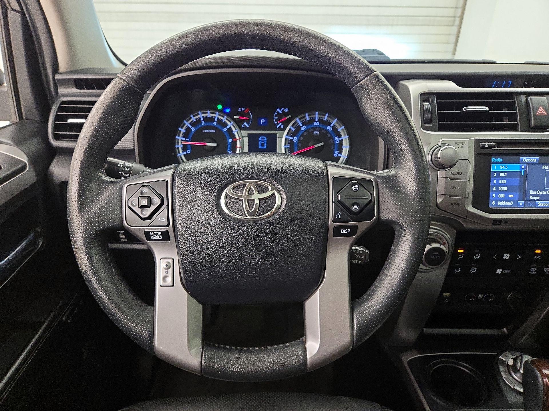 Thumbnail: 2016 Toyota 4Runner - 10