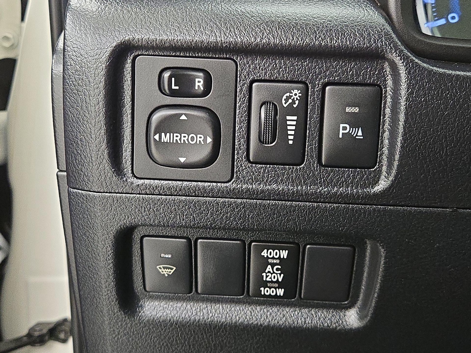 2016 Toyota 4Runner Limited - Photo 15