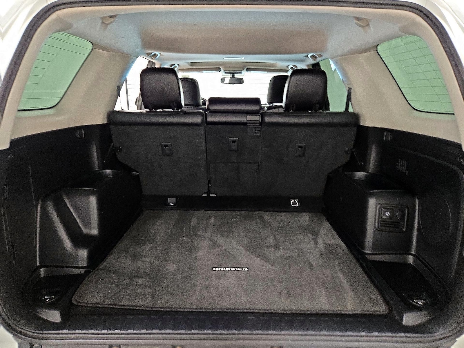 2016 Toyota 4Runner Limited - Photo 23