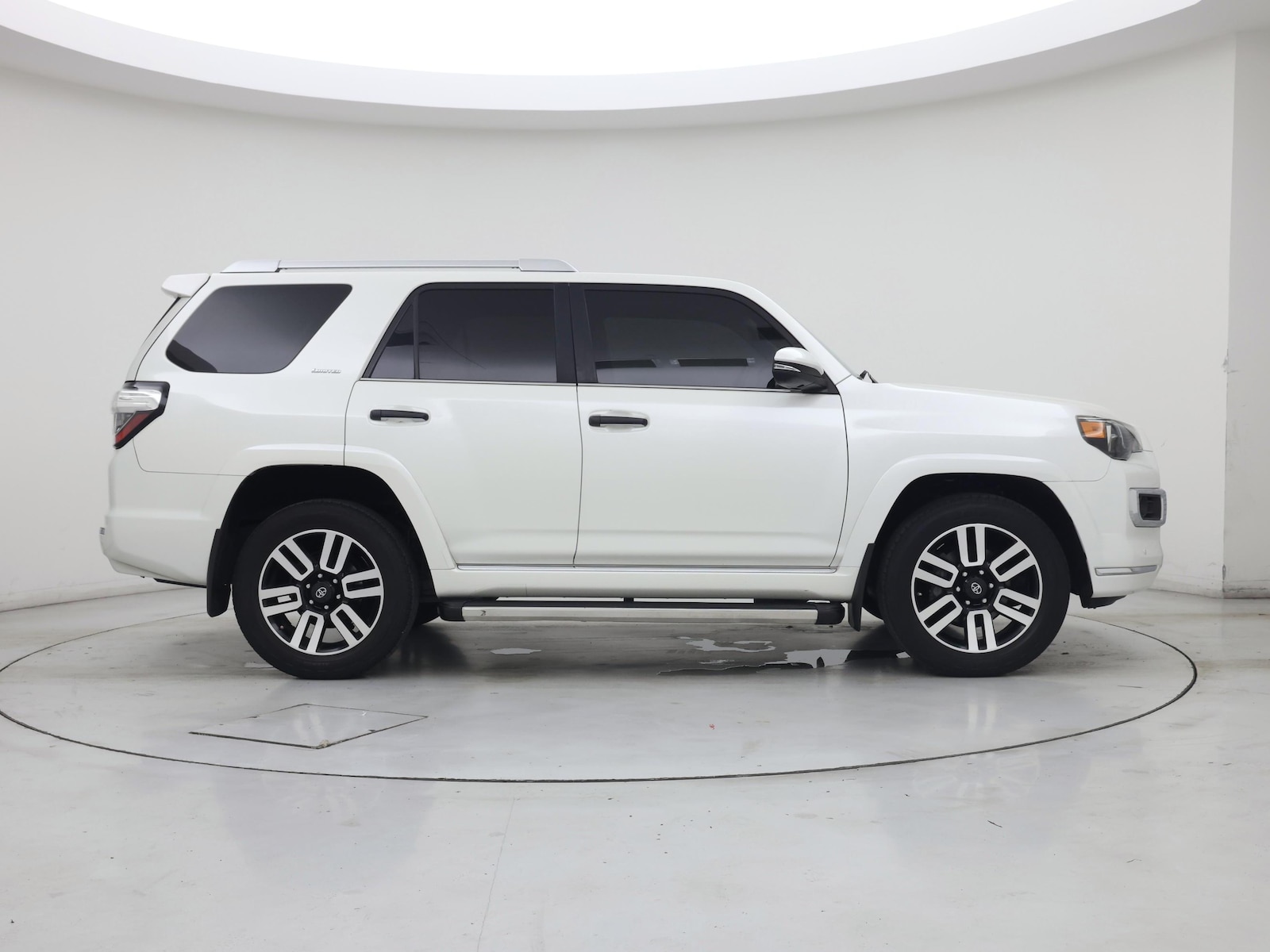 2016 Toyota 4Runner Limited - Photo 8