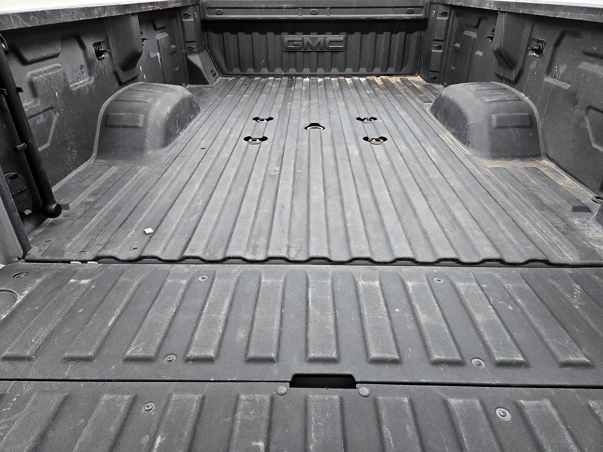 Thumbnail: 2025 GMC Sierra 3500 - 19