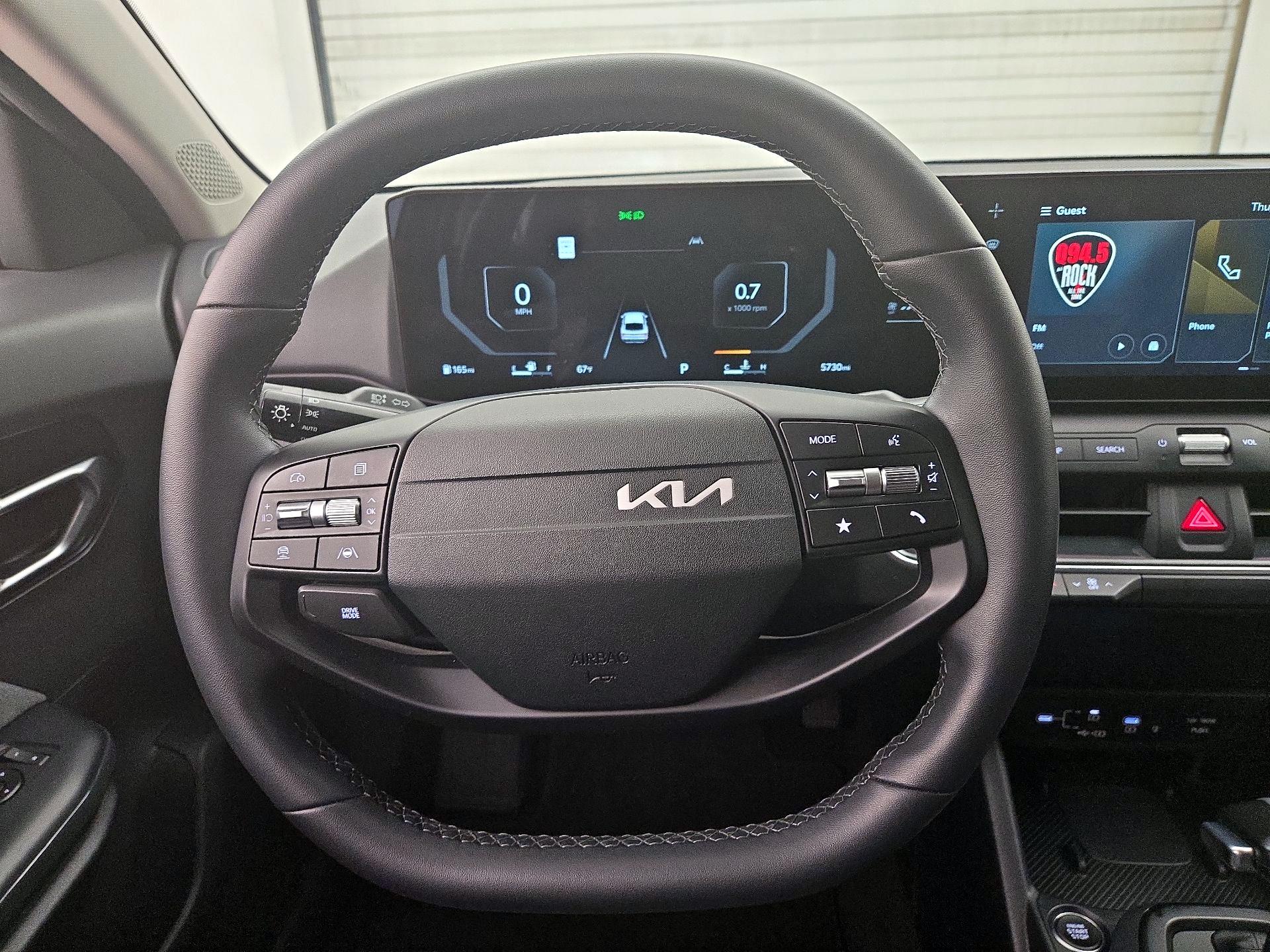 Thumbnail: 2025 Kia K4 - 10