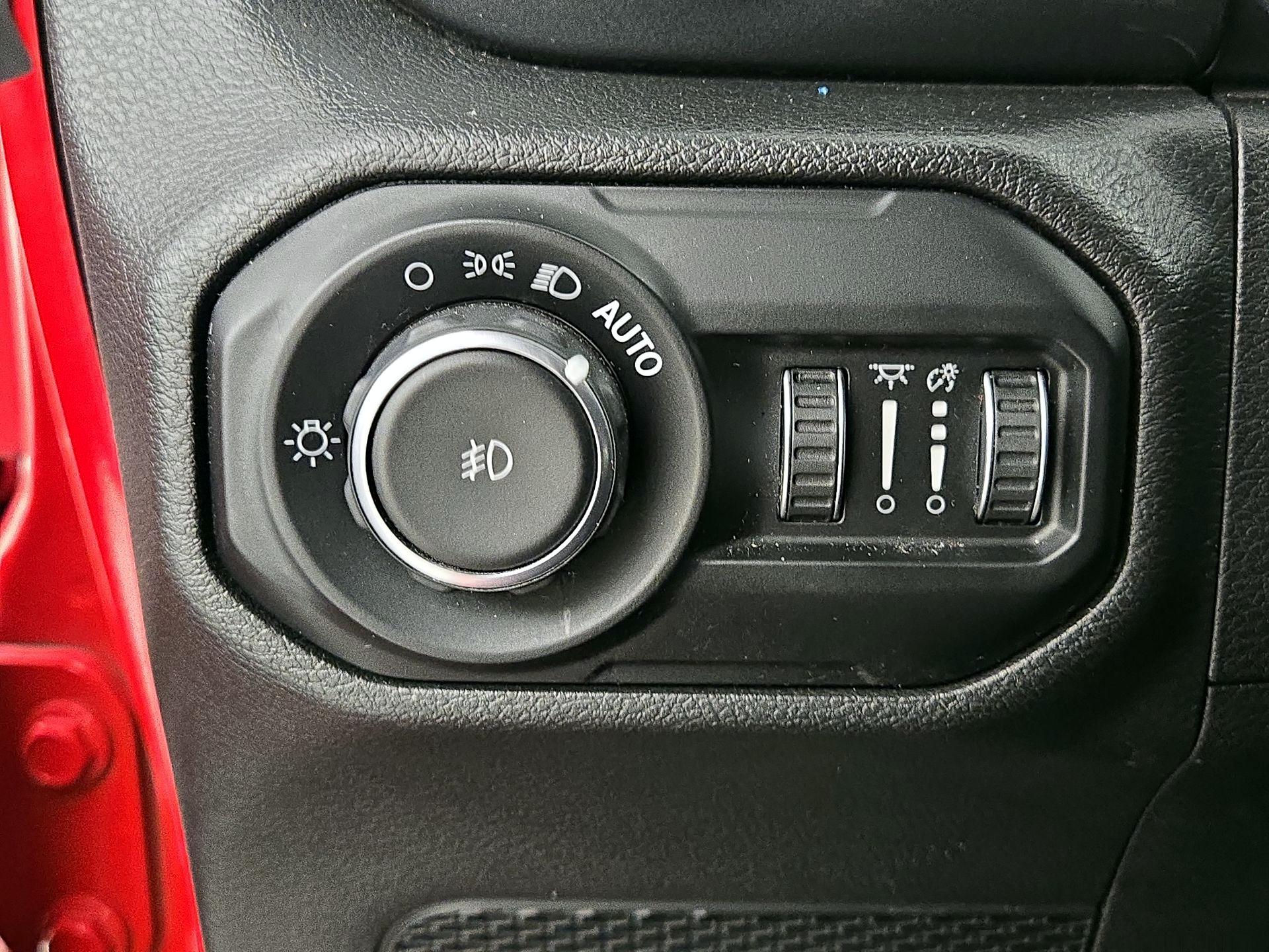 Thumbnail: 2021 Jeep Wrangler - 13