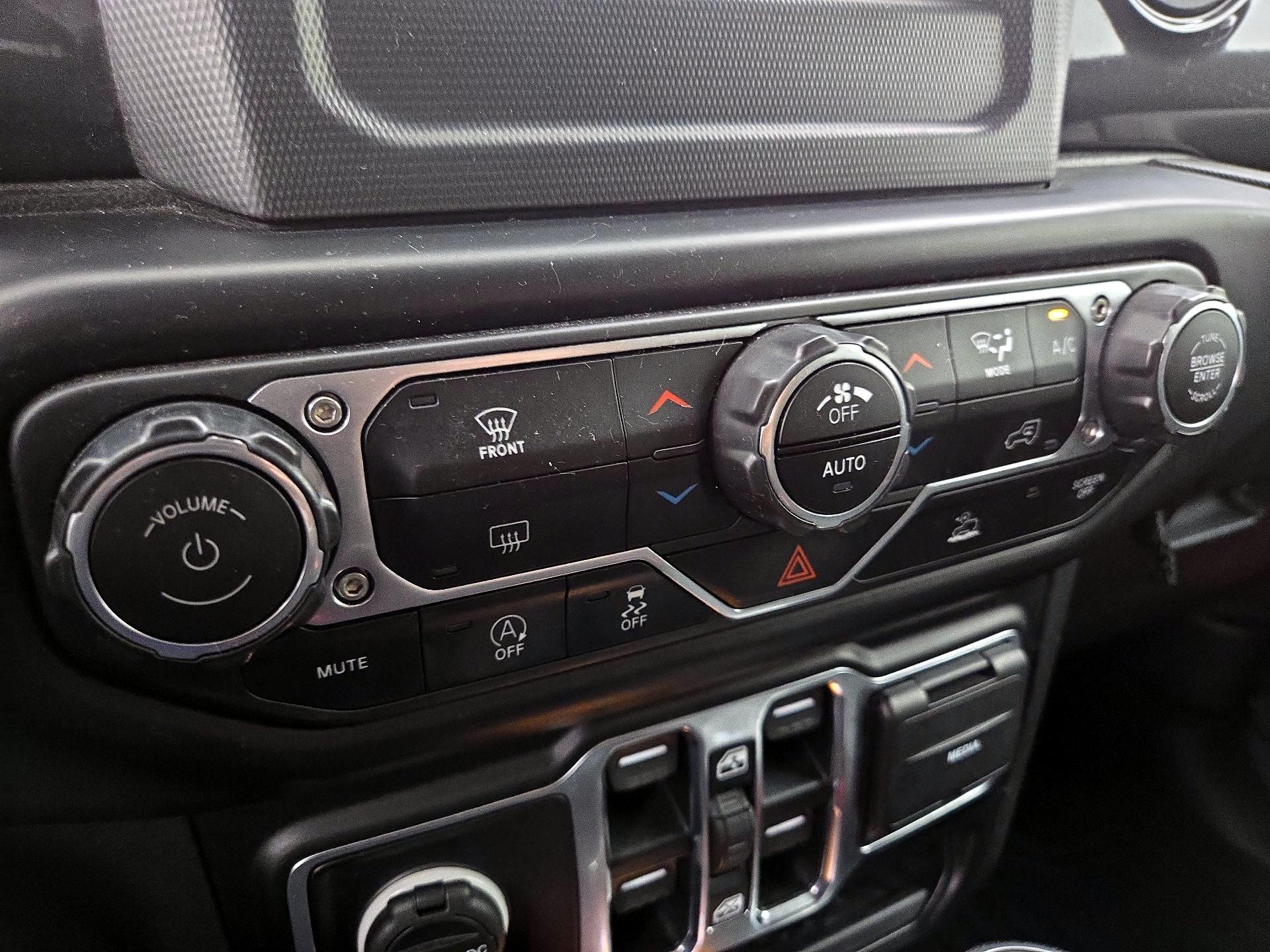Thumbnail: 2021 Jeep Wrangler - 16