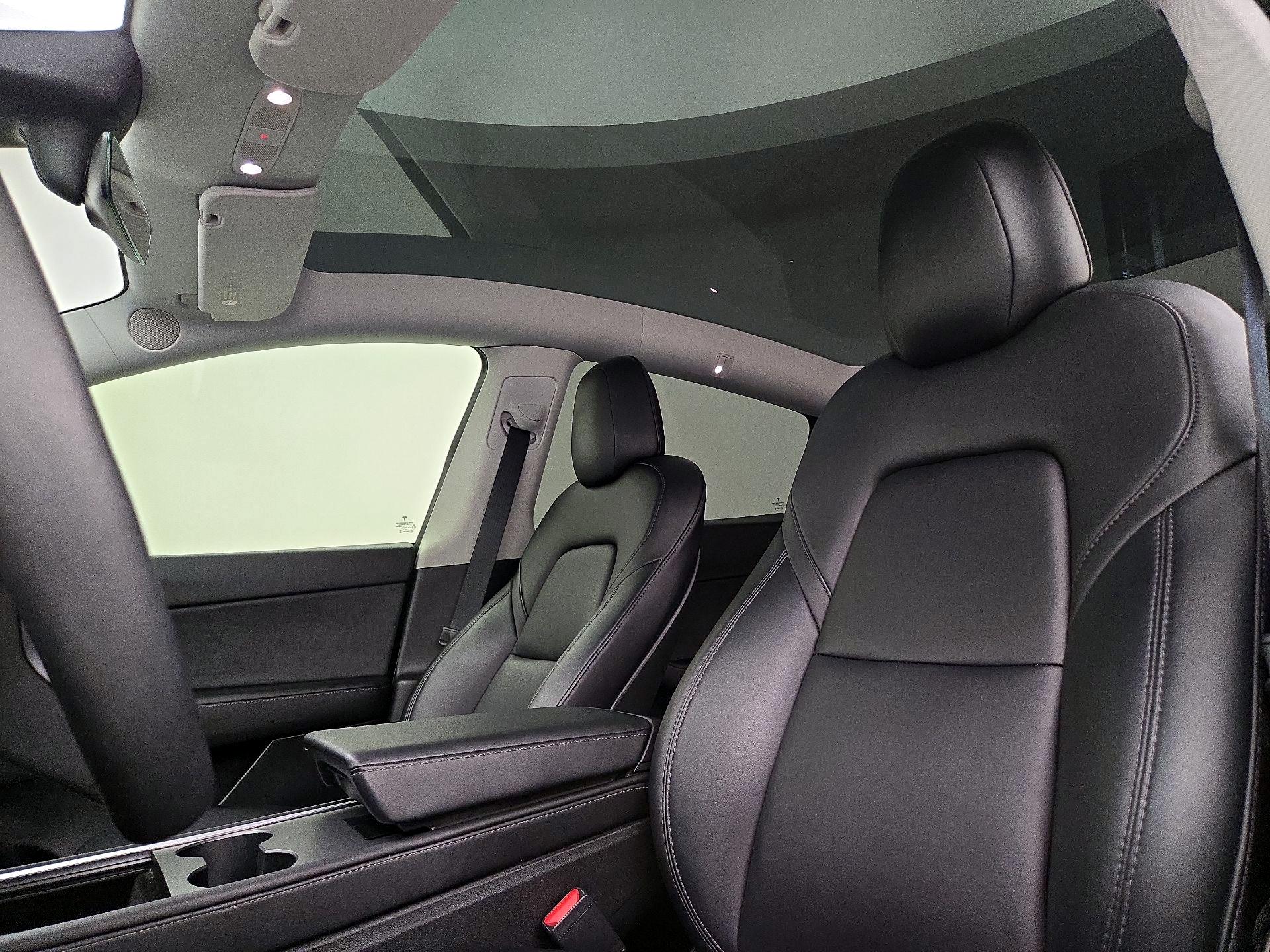 Thumbnail: 2022 Tesla Model Y - 18