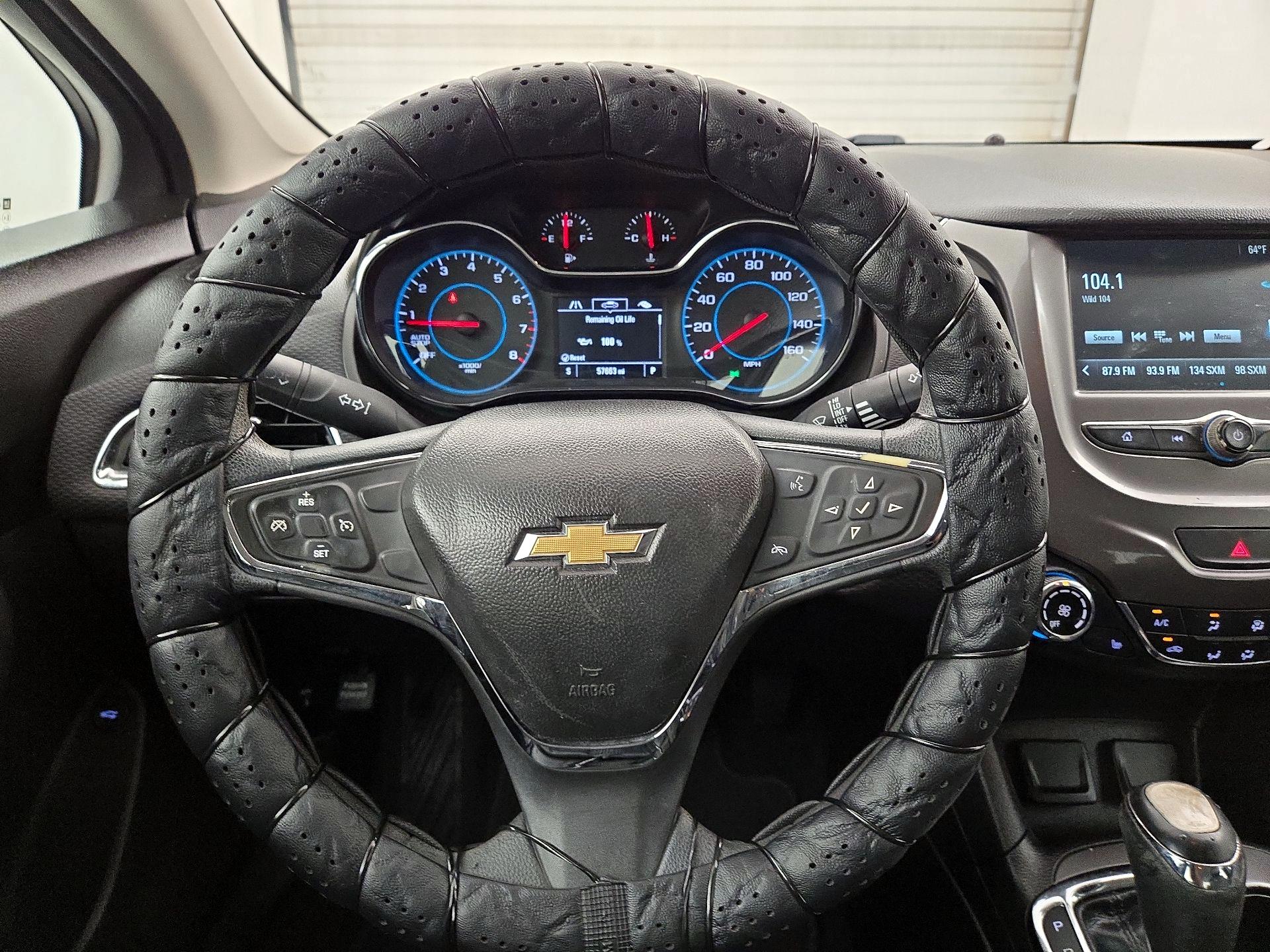 Thumbnail: 2017 Chevrolet Cruze - 10