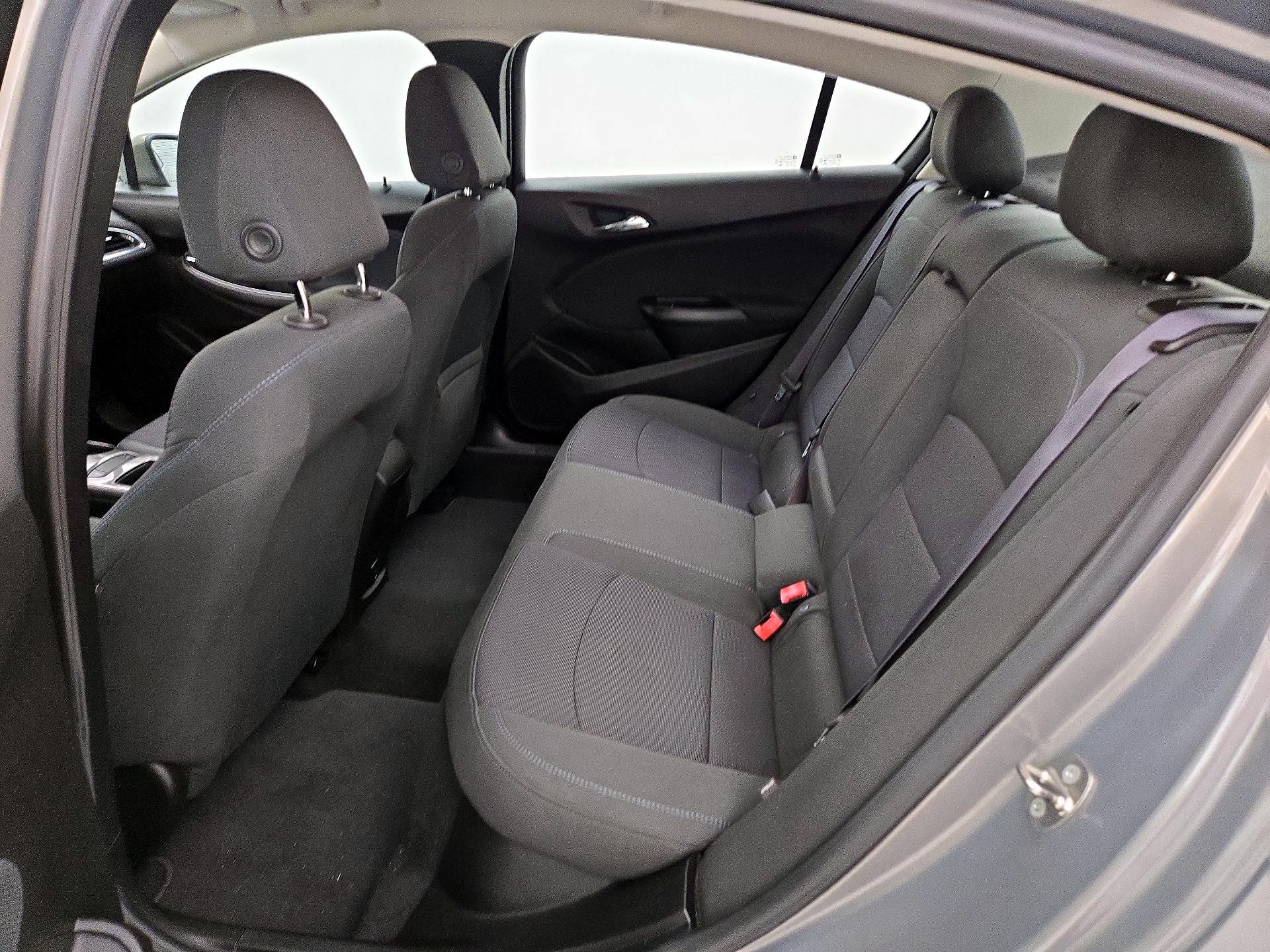 Thumbnail: 2017 Chevrolet Cruze - 19
