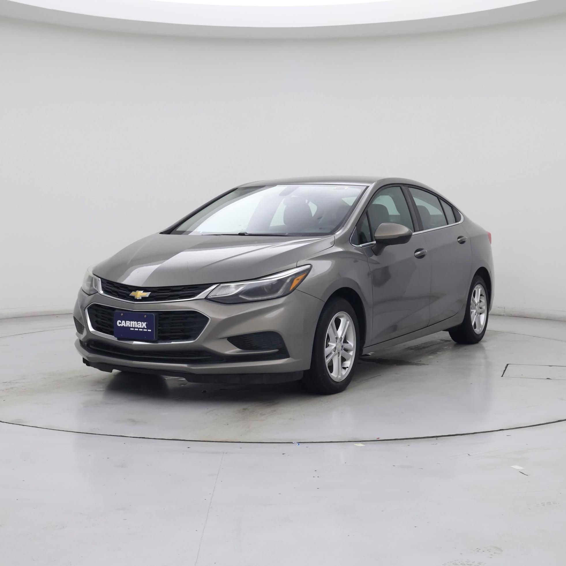 Thumbnail: 2017 Chevrolet Cruze - 4