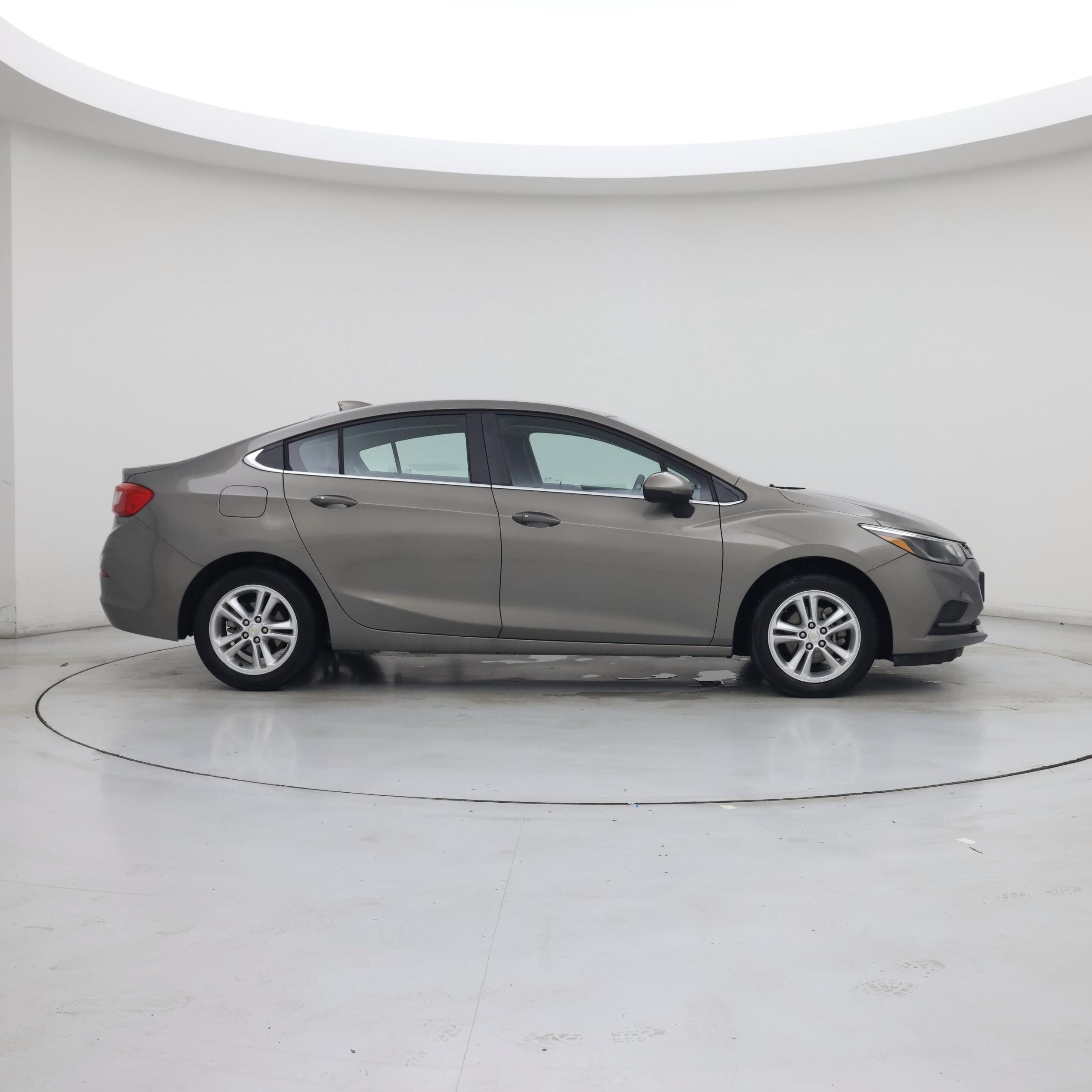 Thumbnail: 2017 Chevrolet Cruze - 7