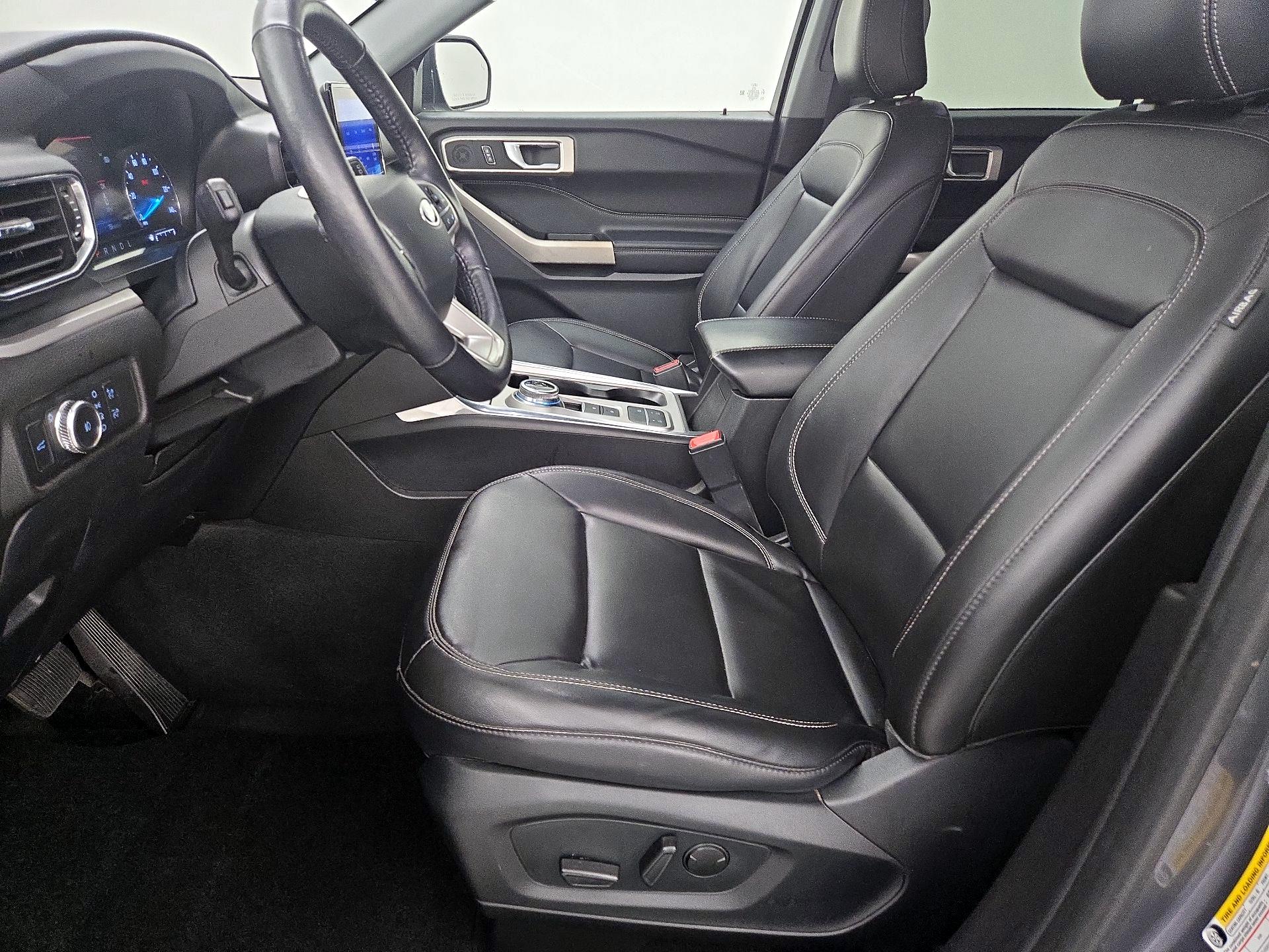 Thumbnail: 2022 Ford Explorer - 11