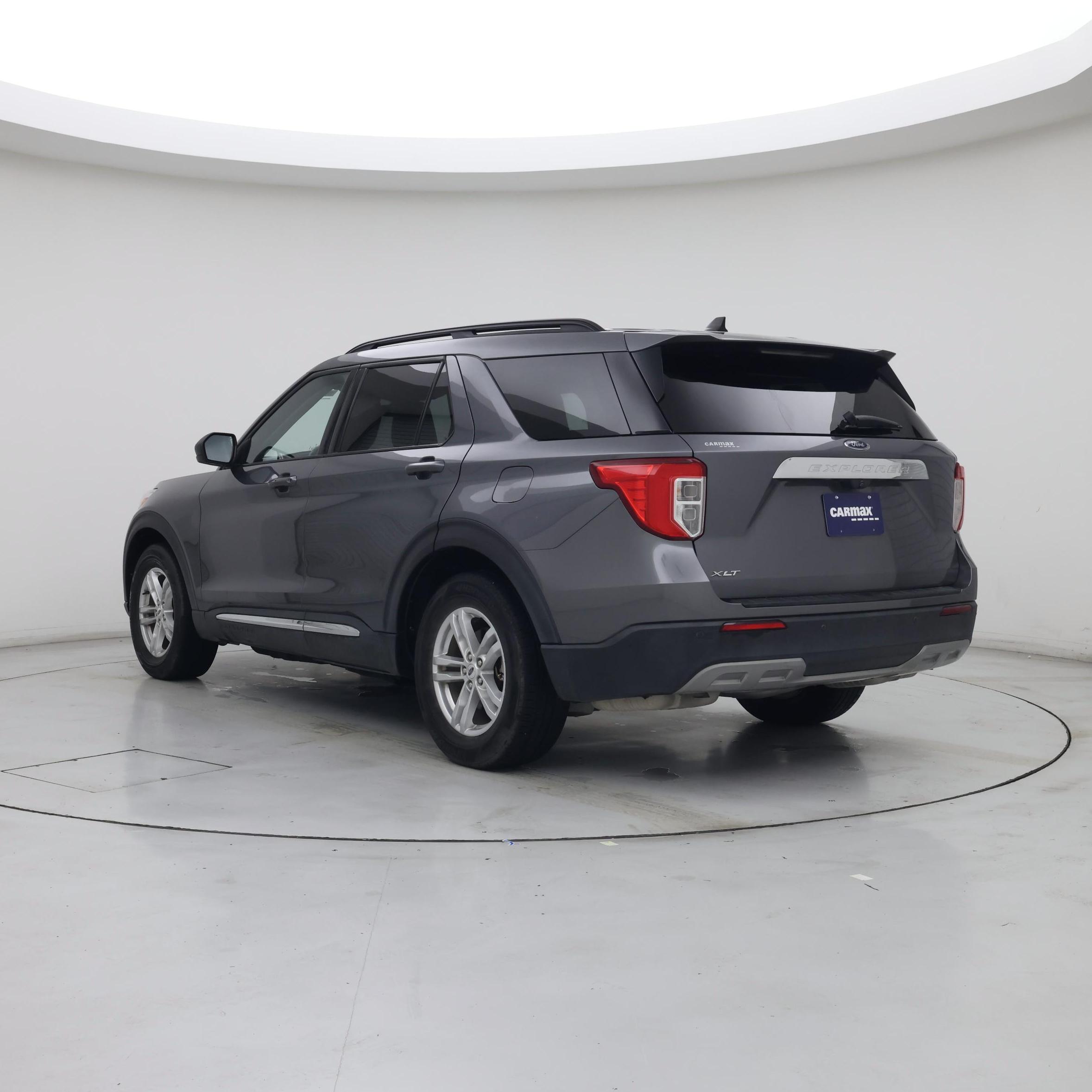 Thumbnail: 2022 Ford Explorer - 2