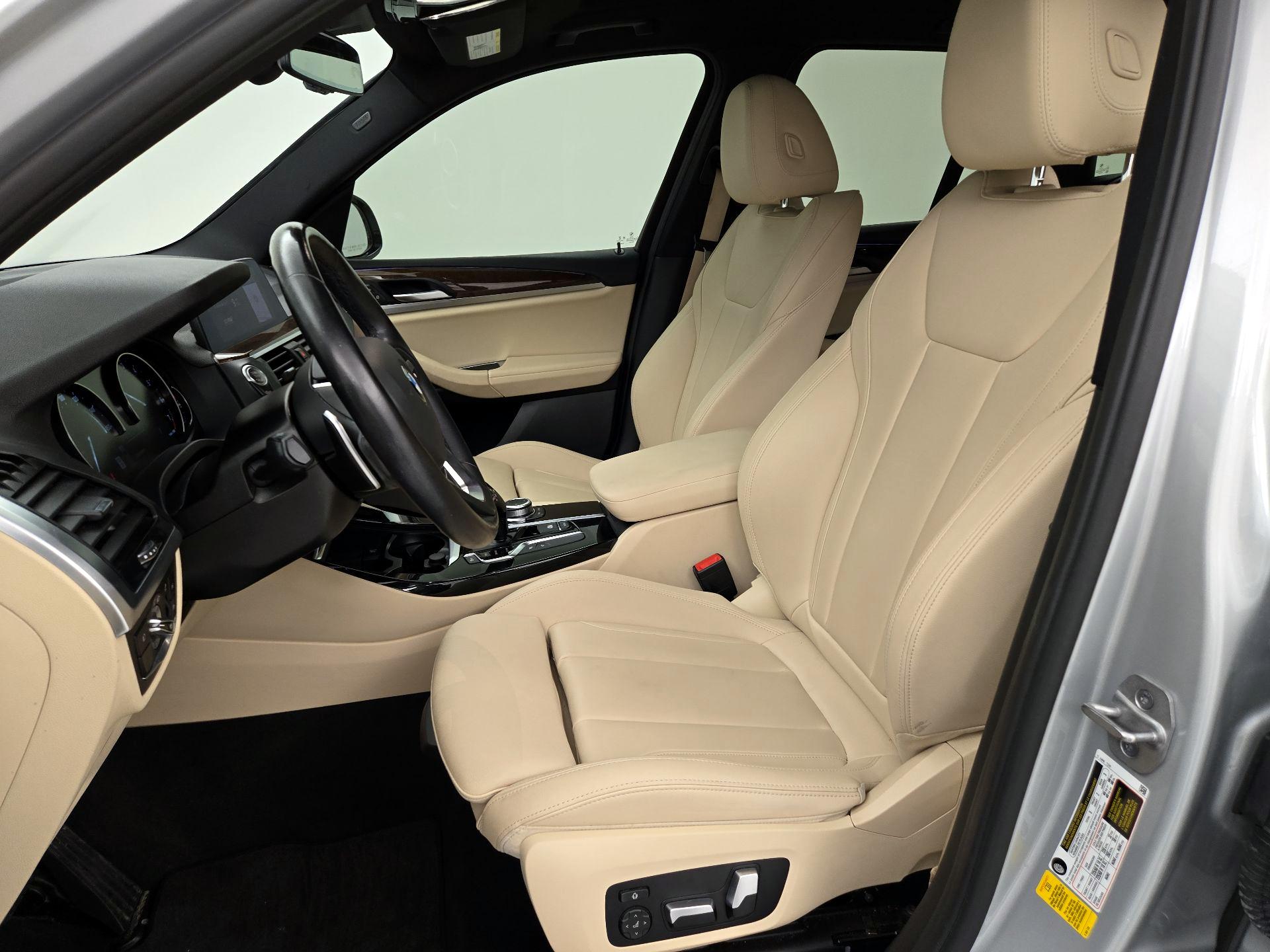 Thumbnail: 2021 BMW X3 - 11