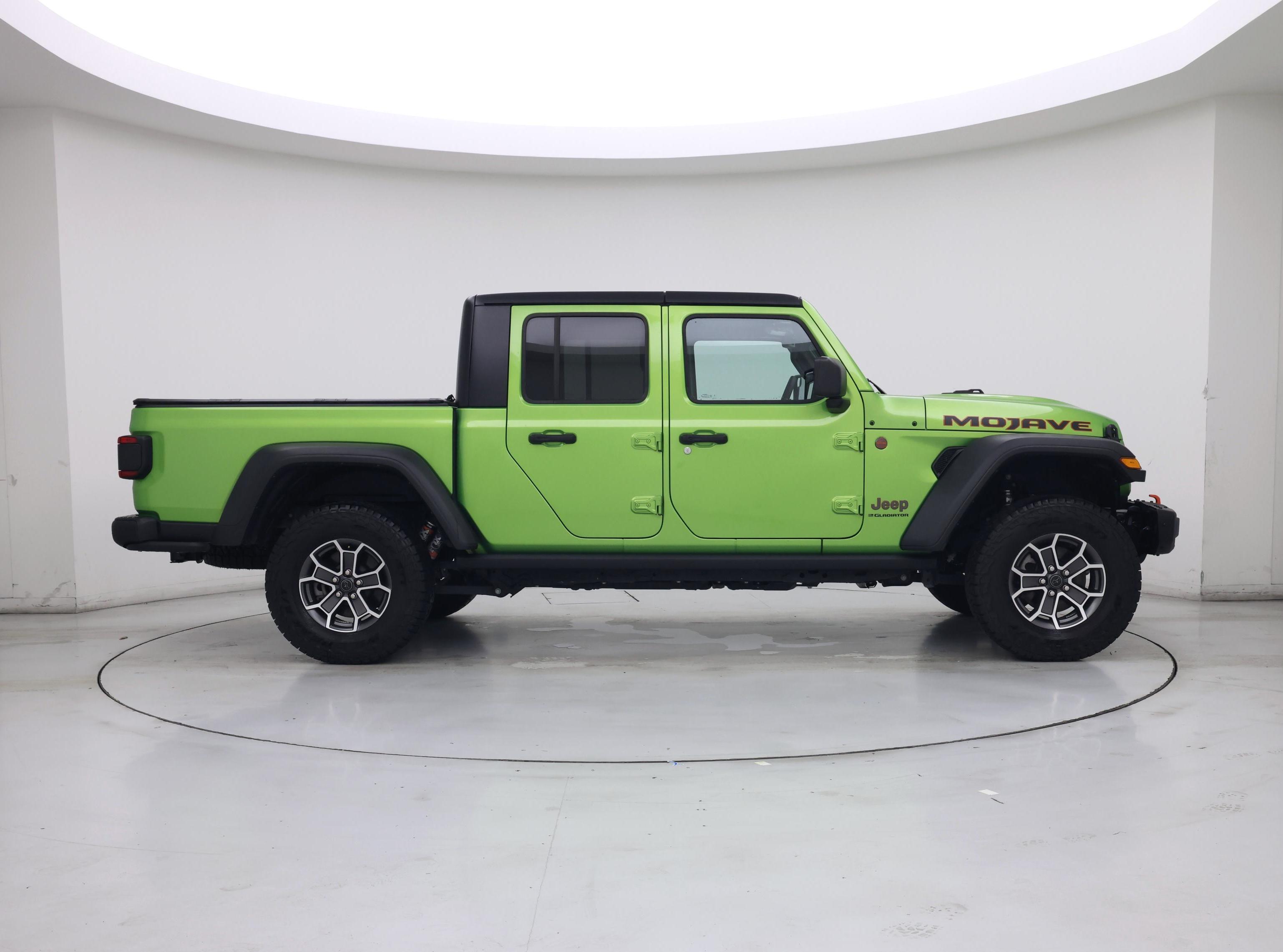 Thumbnail: 2025 Jeep Gladiator - 7
